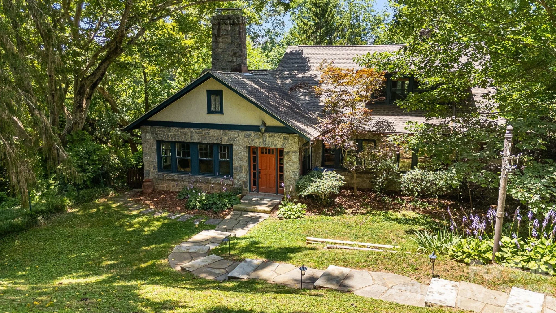 25 Saint Dunstans Circle - Photo 2