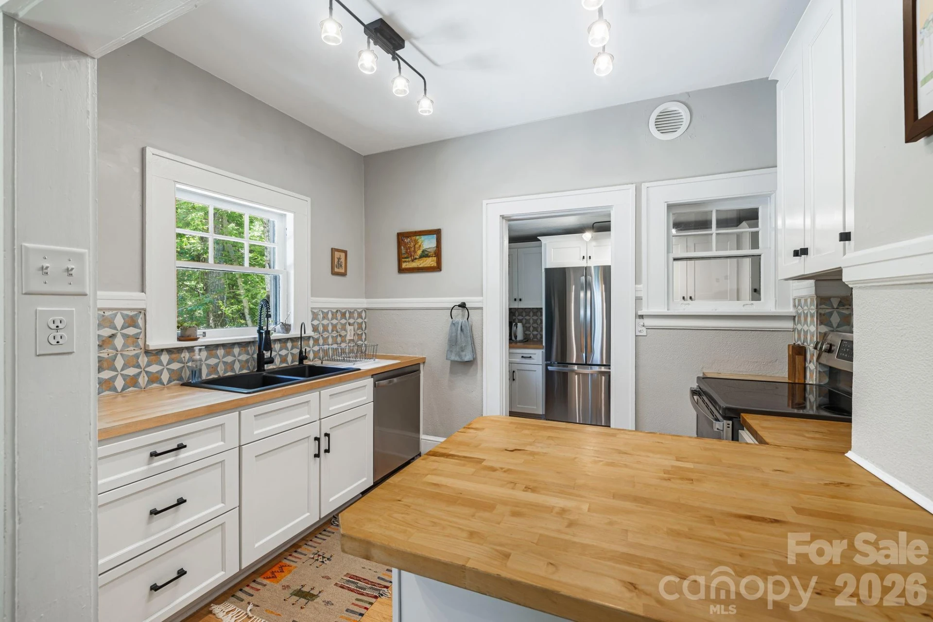 25 Saint Dunstans Circle - Photo 14
