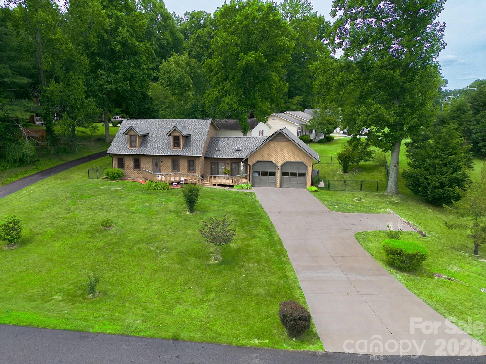 100 Forest Park Drive - Photo 2