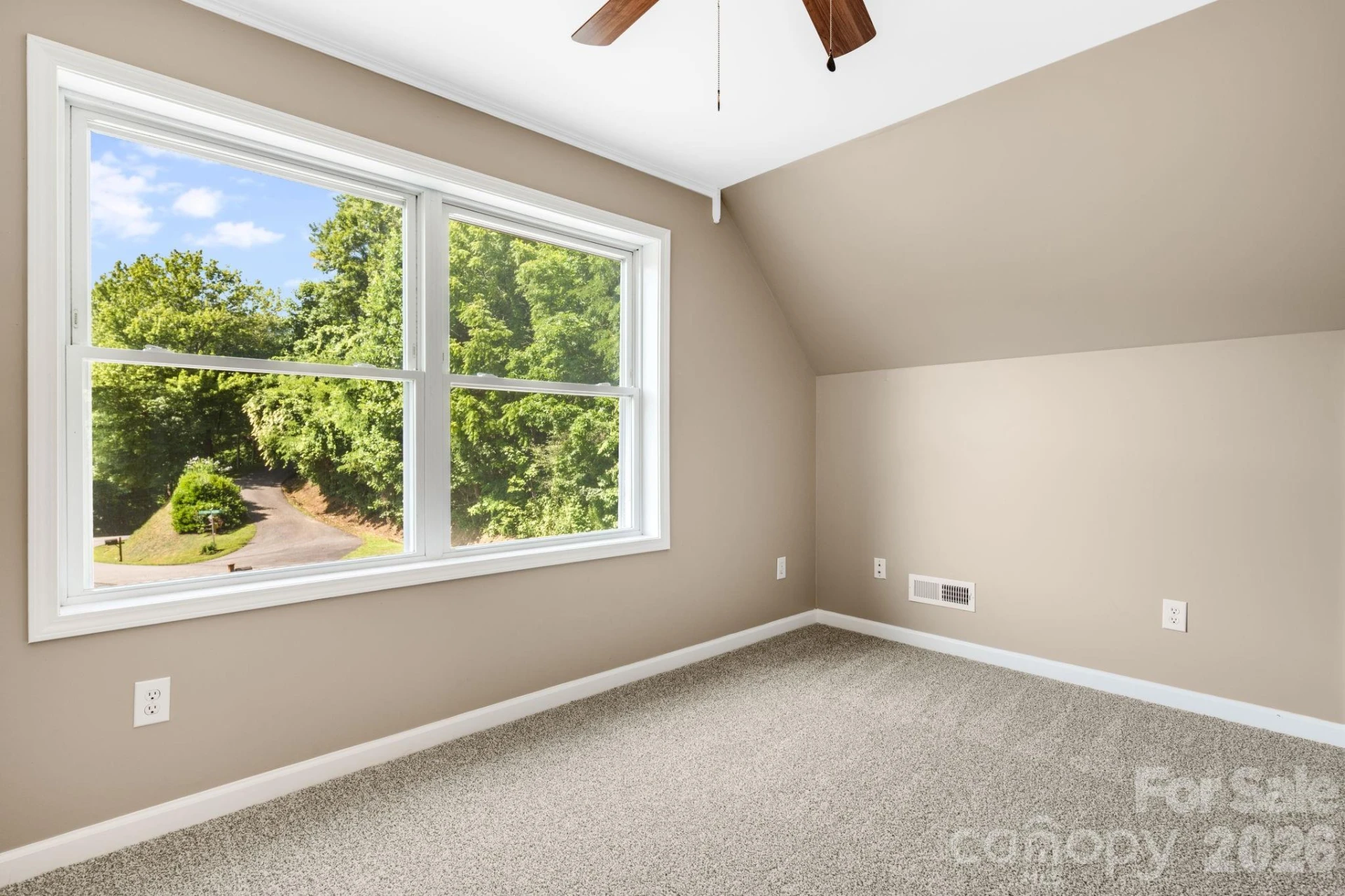 88 Mayflower Court - Photo 25