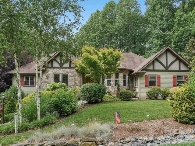 300 Pinnacle Peak Lane, Flat Rock, NC, 28731