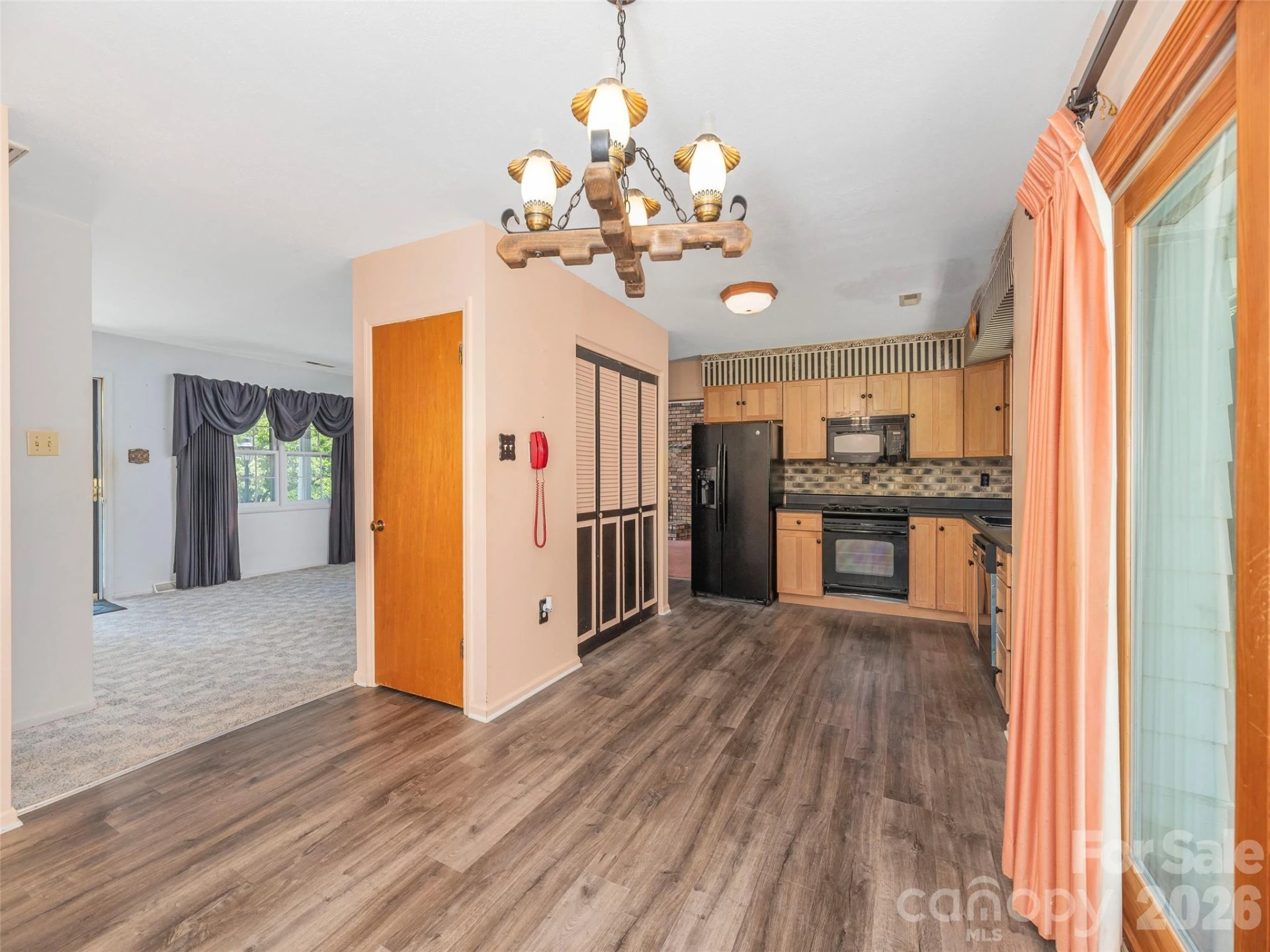 25 Laurel Park Drive - Photo 4