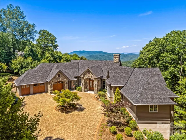 504 Hagen Drive