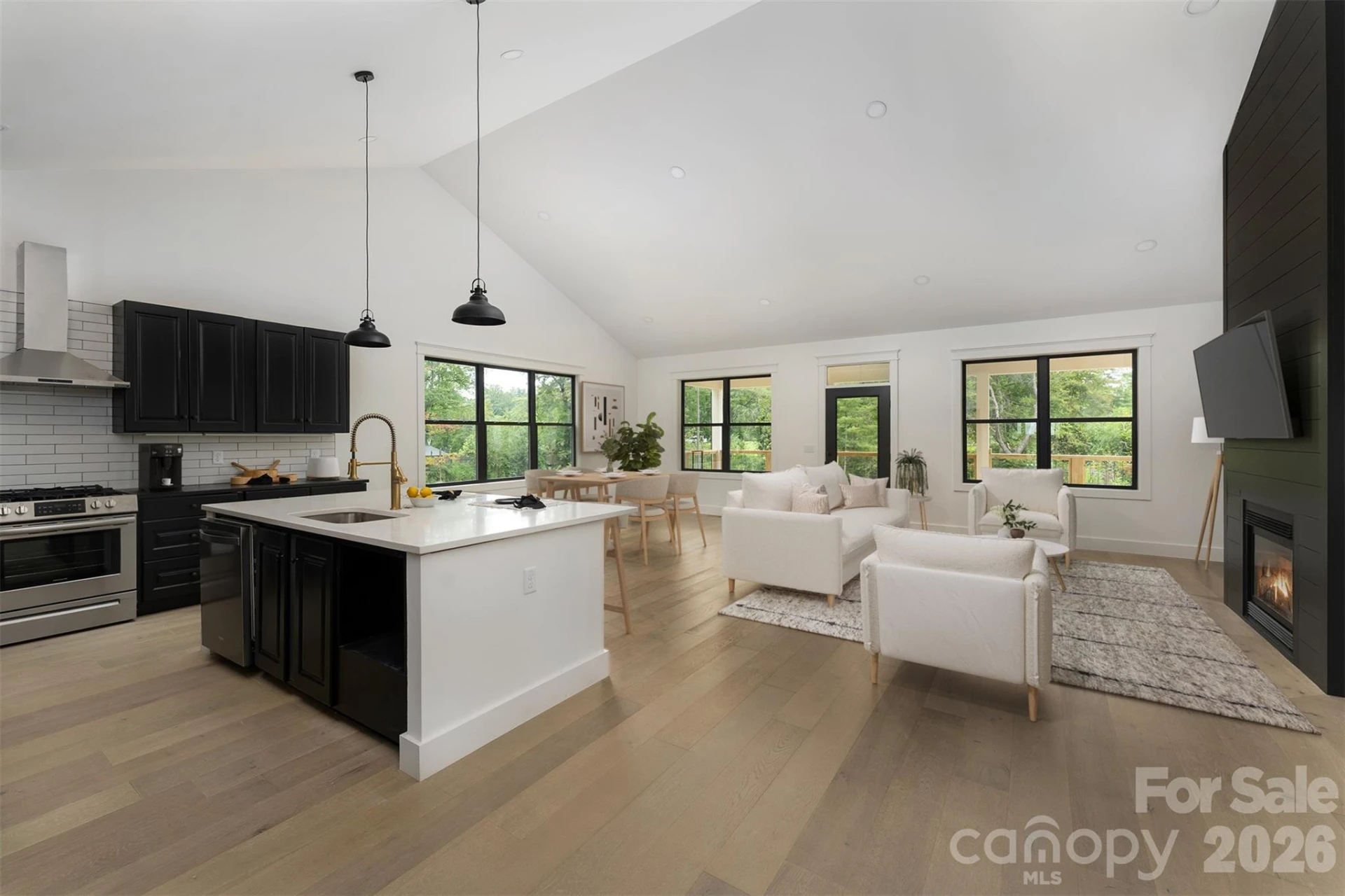 808 Maybank Drive - Photo 2