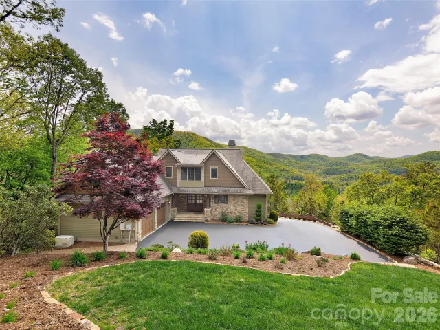 91 Watershed Way, Horse Shoe, NC, 28742