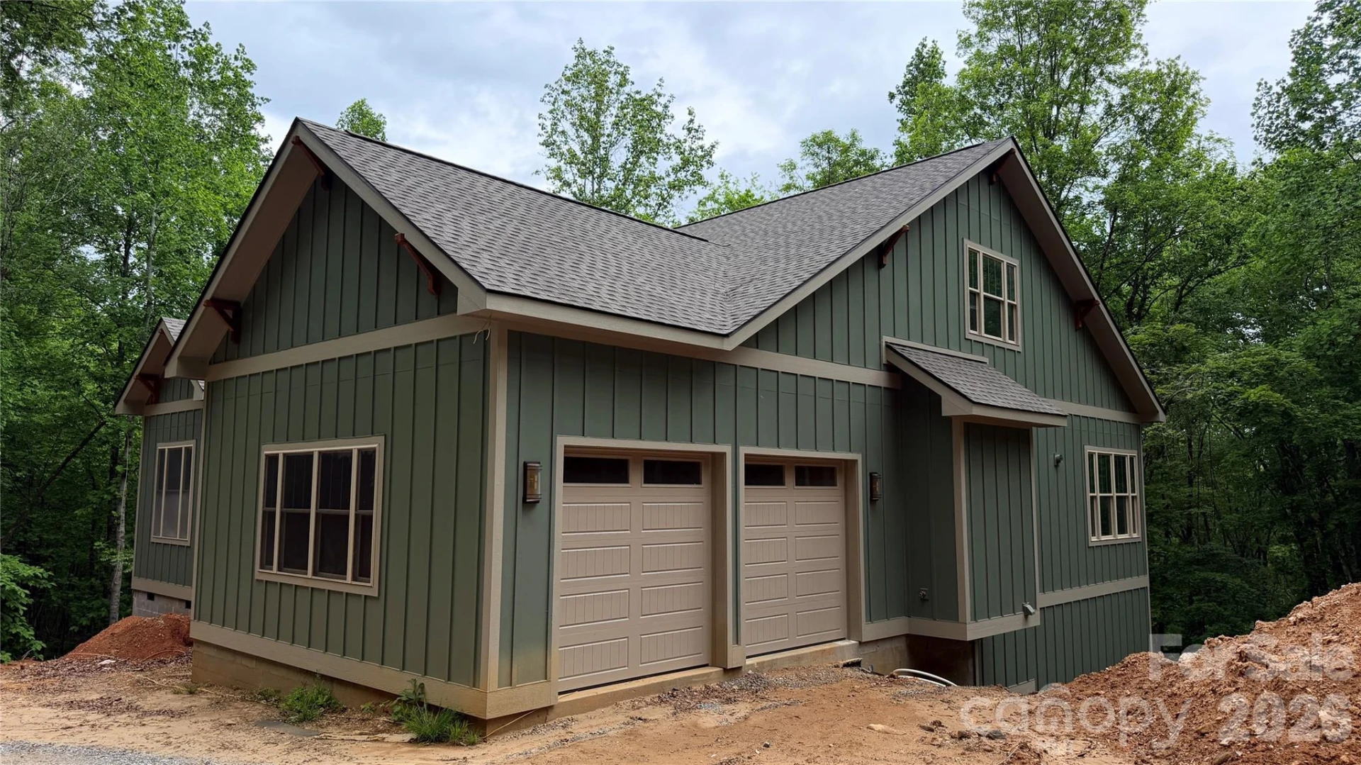1424 N Double Knob Loop