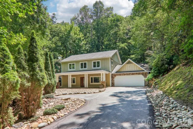 10 Cedar Drive
