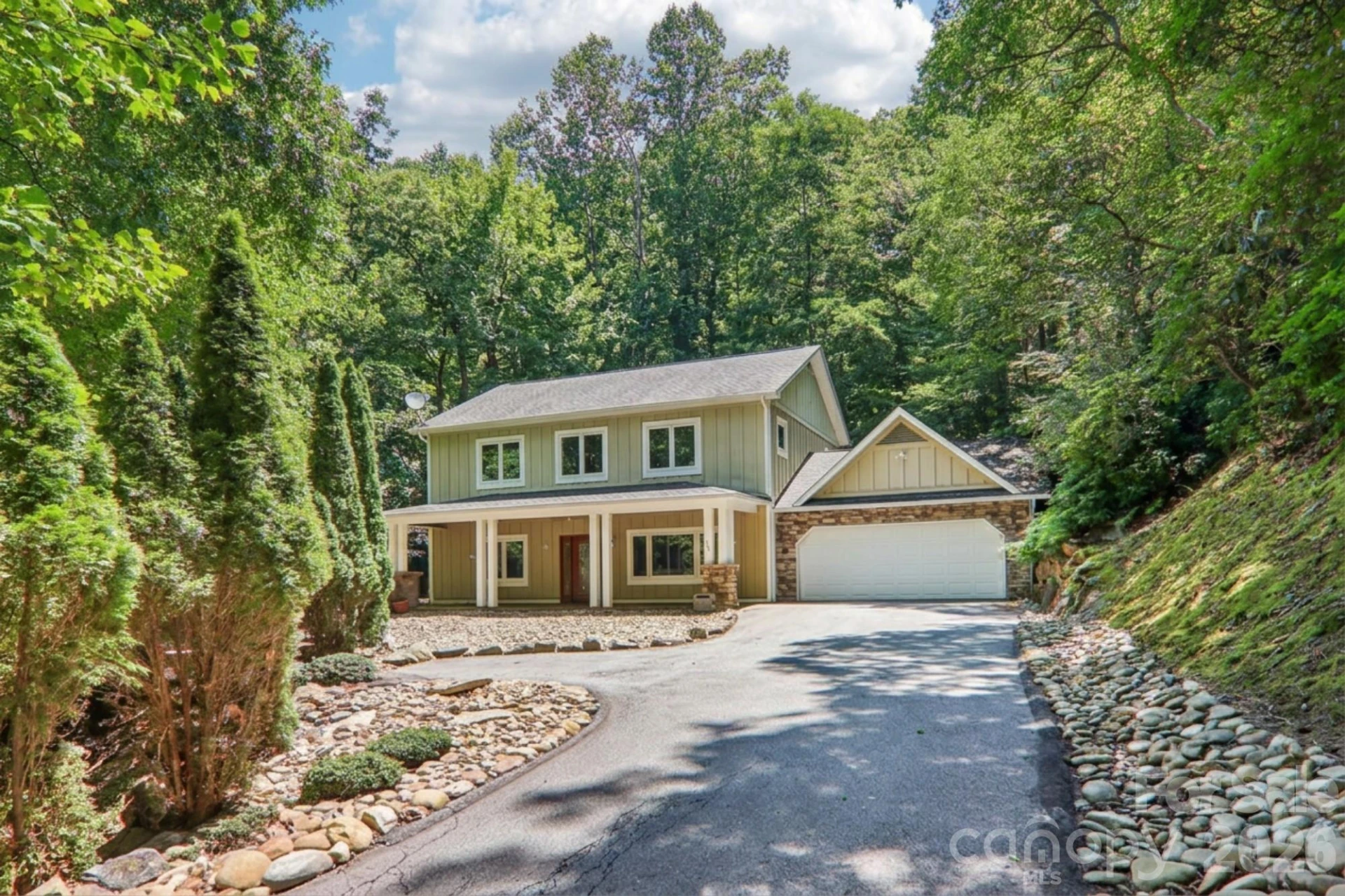 10 Cedar Drive