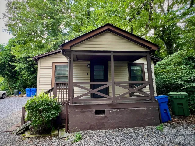 4 Arbutus Road