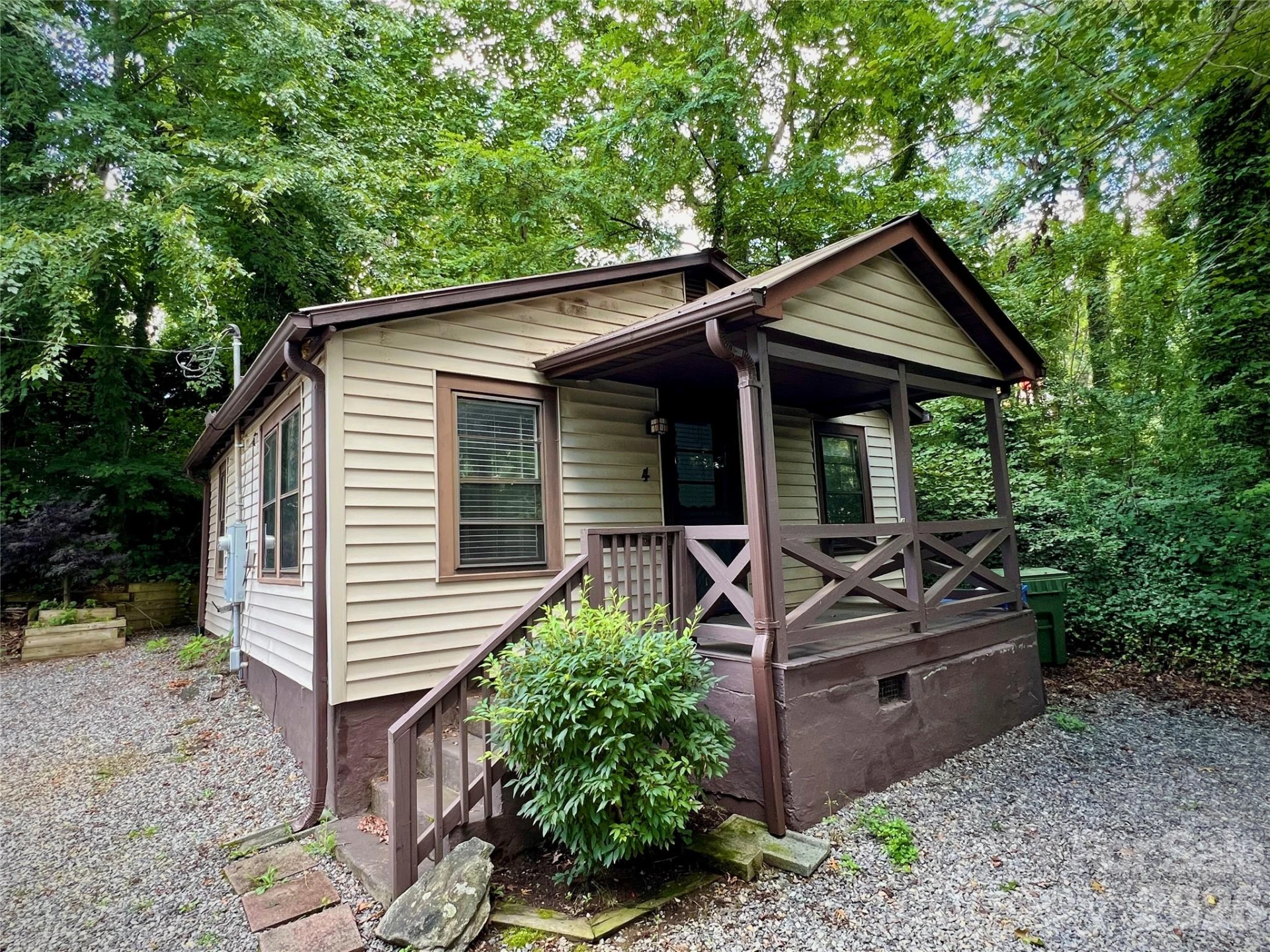 4 Arbutus Road - Photo 2