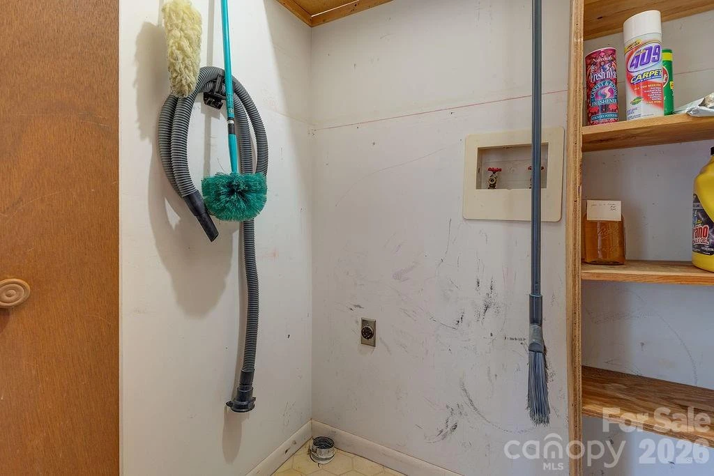216 Pickens Road - Photo 15