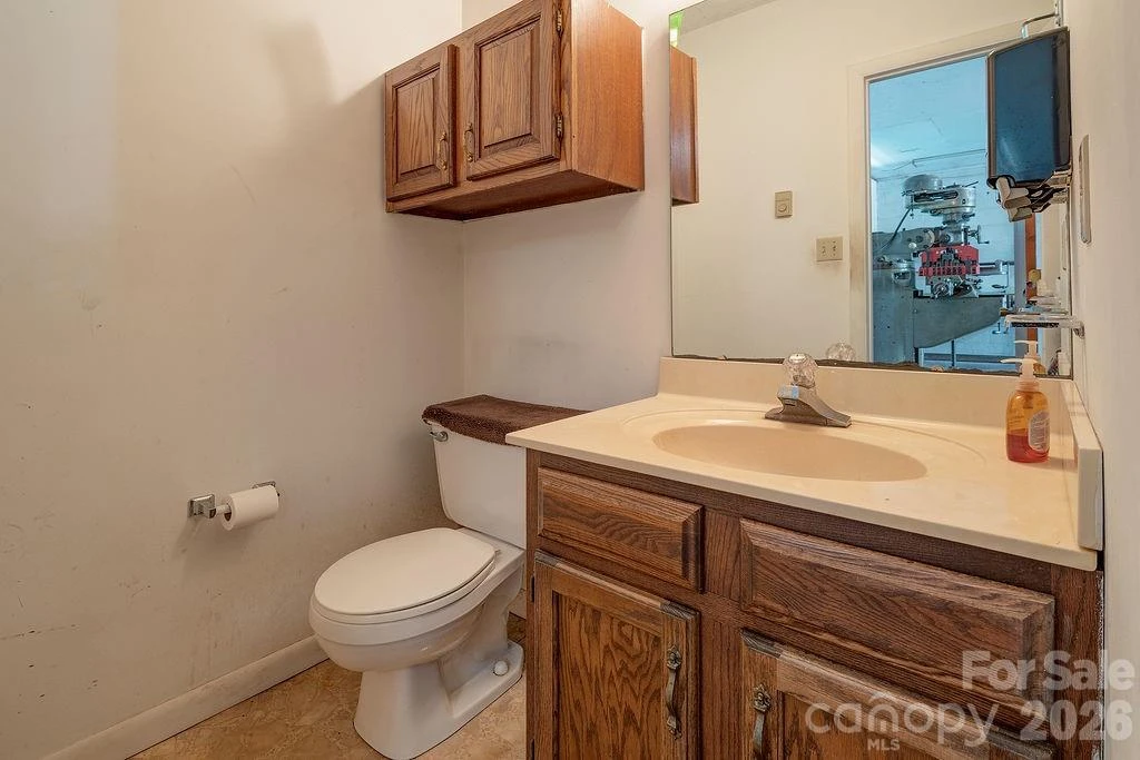 216 Pickens Road - Photo 18