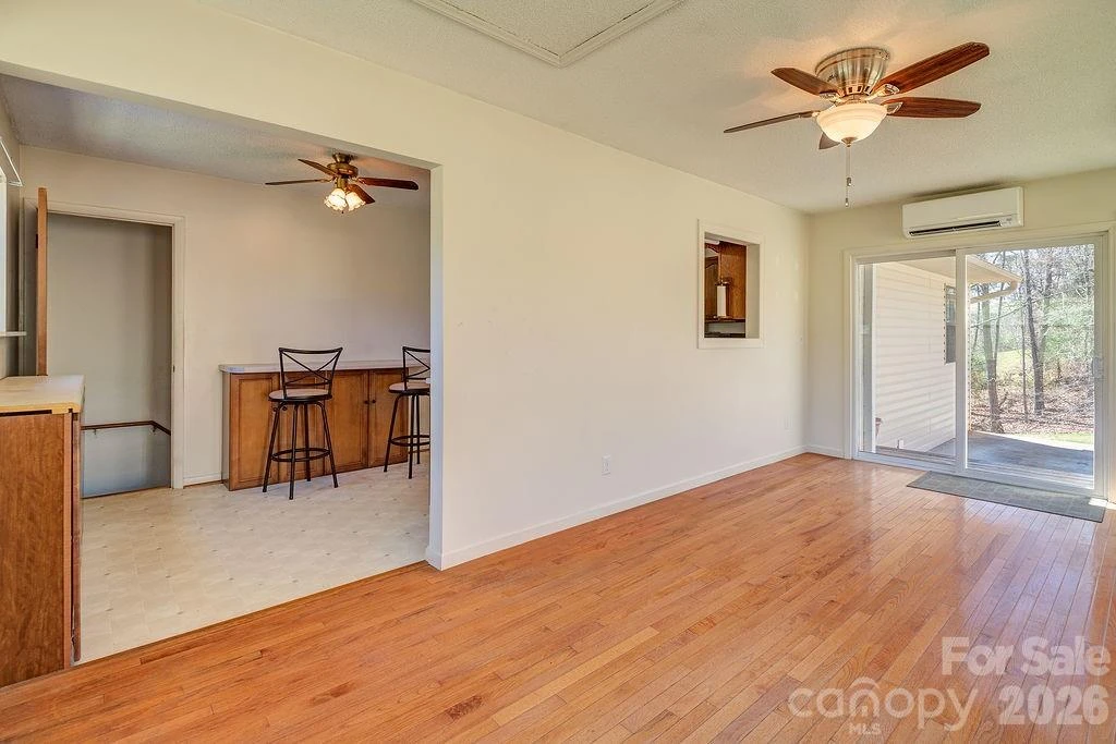 216 Pickens Road - Photo 10