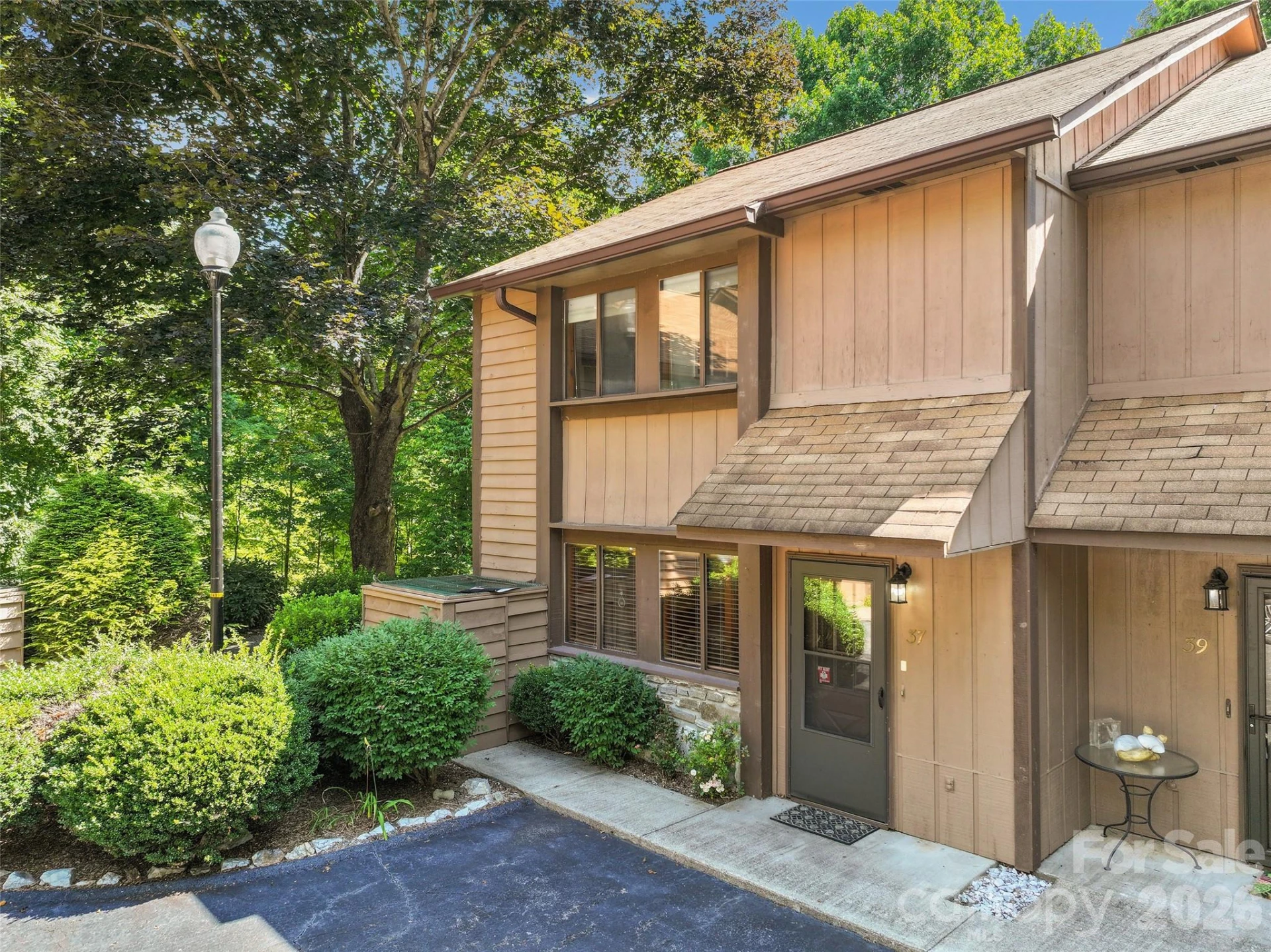 37 George Circle - Photo 2