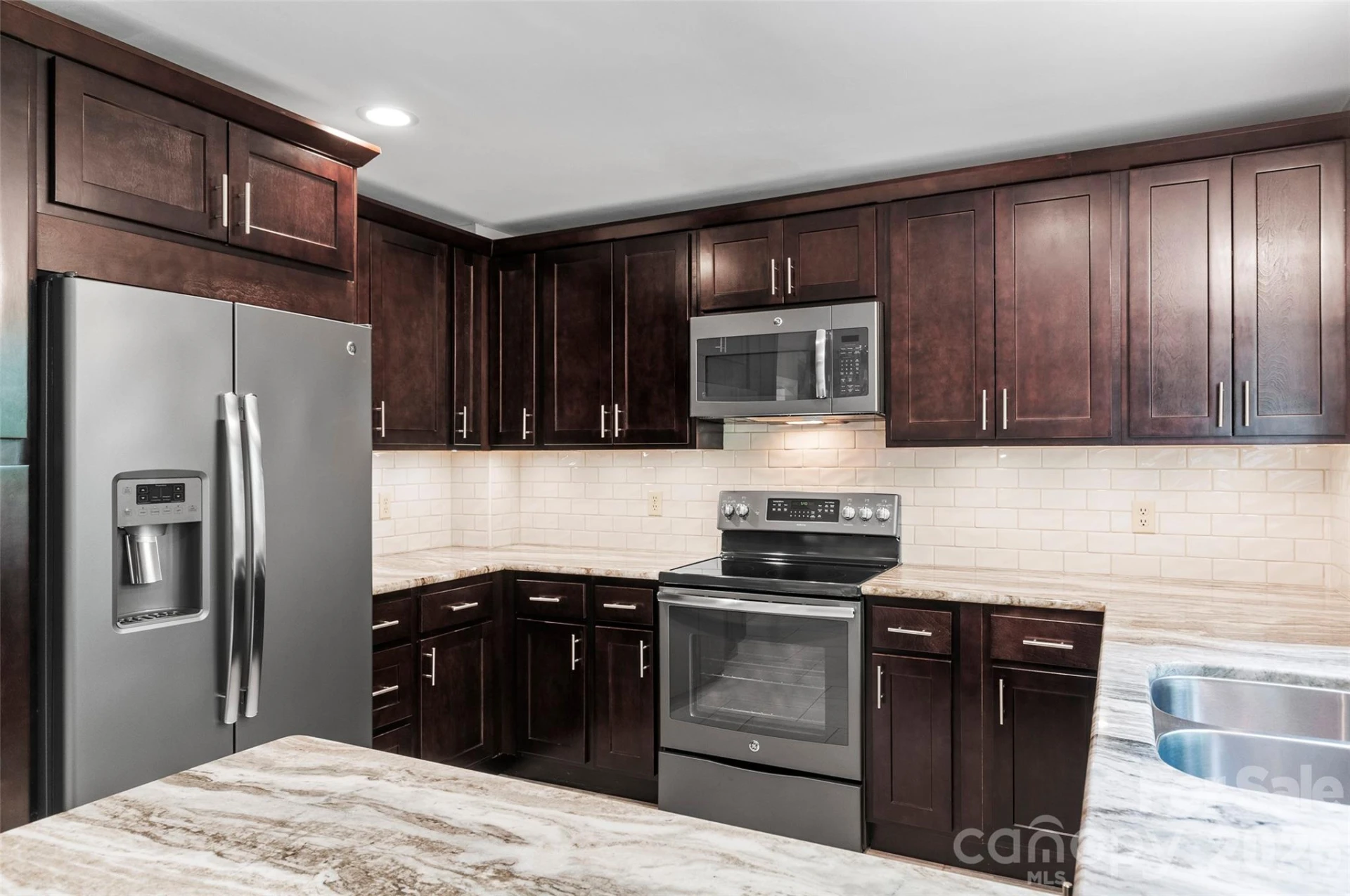82 Sunburst Drive - Photo 10