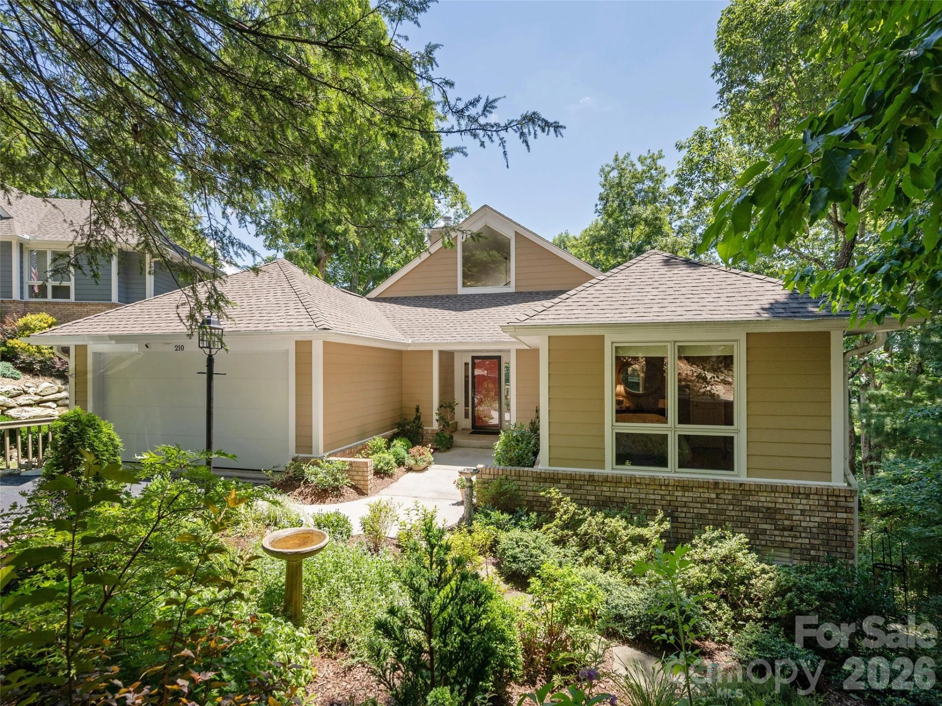210 Claymoor Court - Photo 3