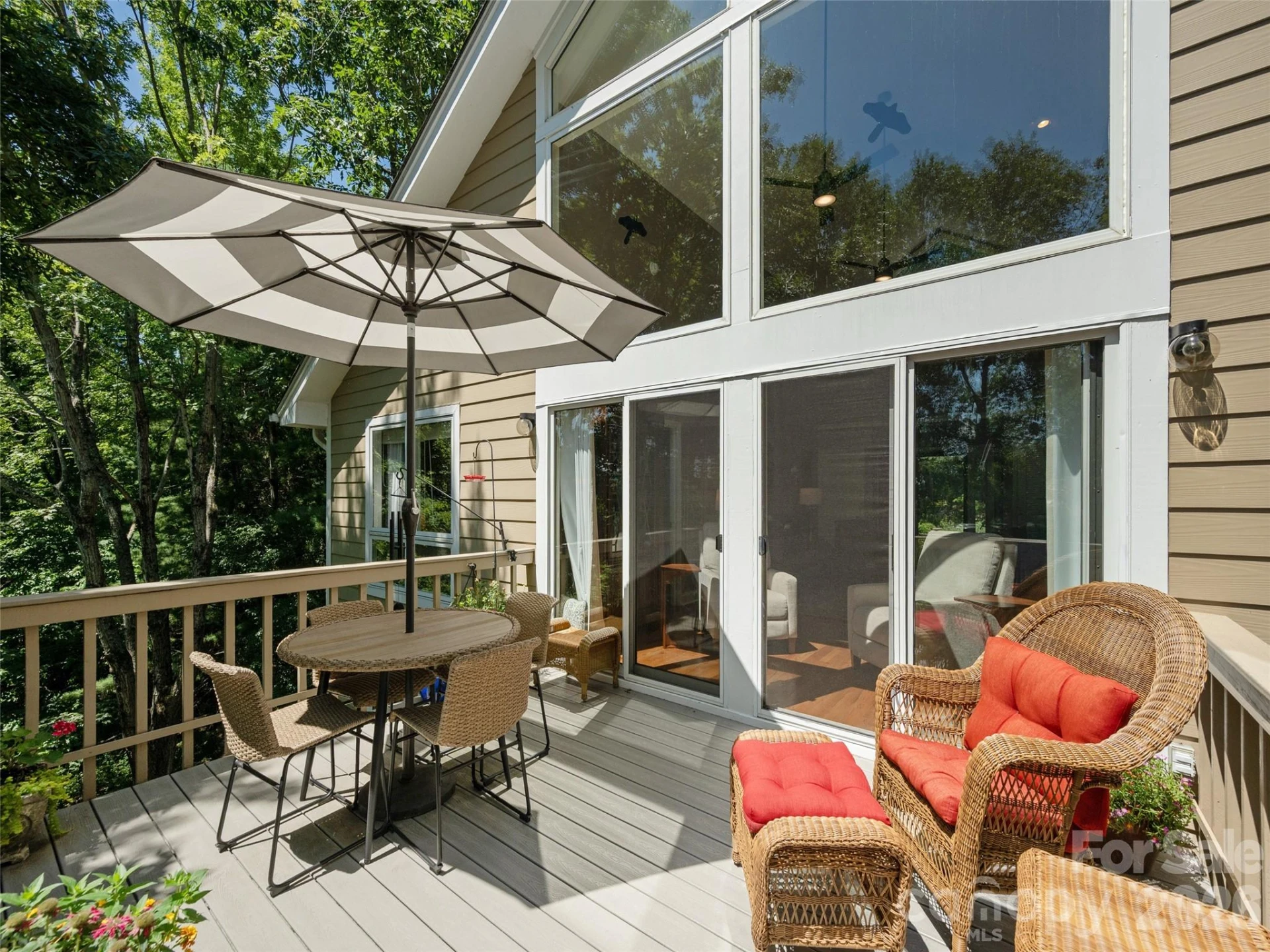 210 Claymoor Court - Photo 10
