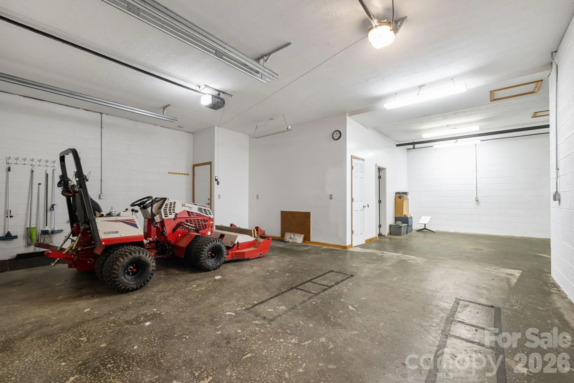 299 Basswood Road - Photo 31