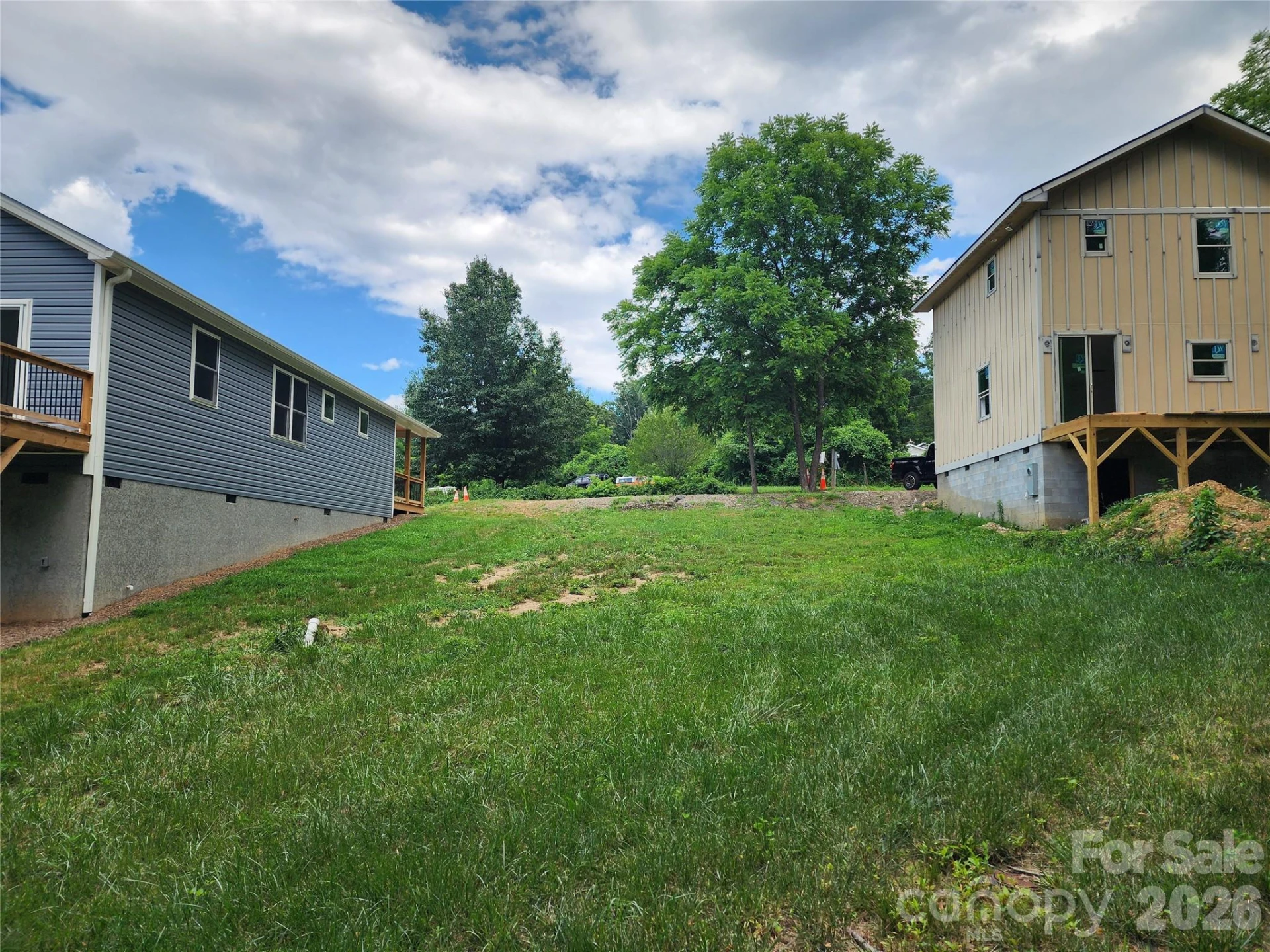 237 Edgewood Road S #2 - Photo 3