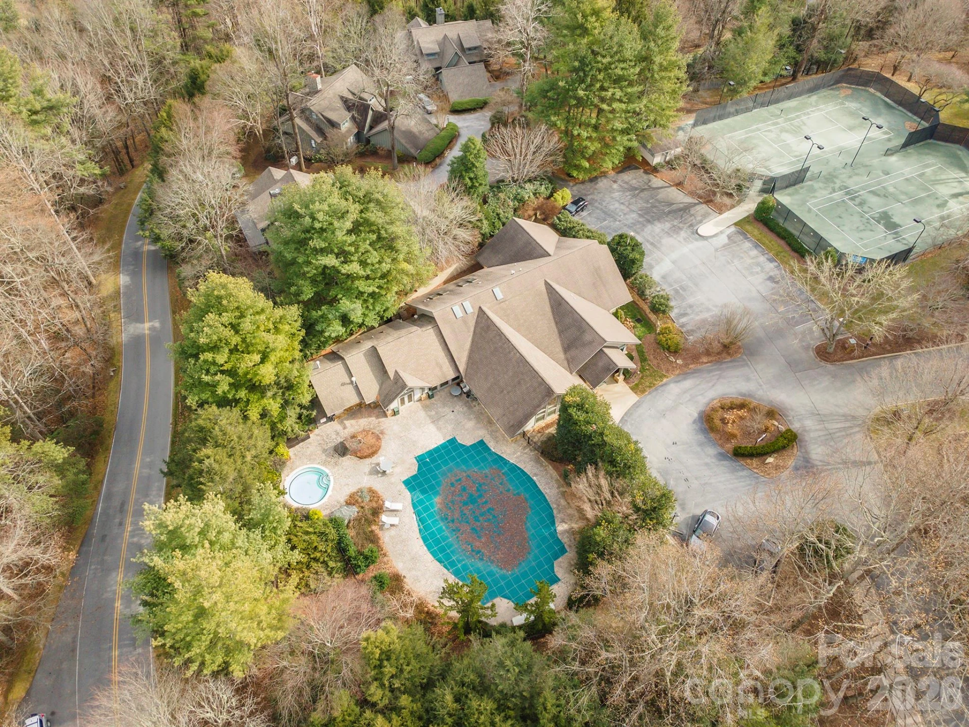 24 Falls Lane - Photo 5