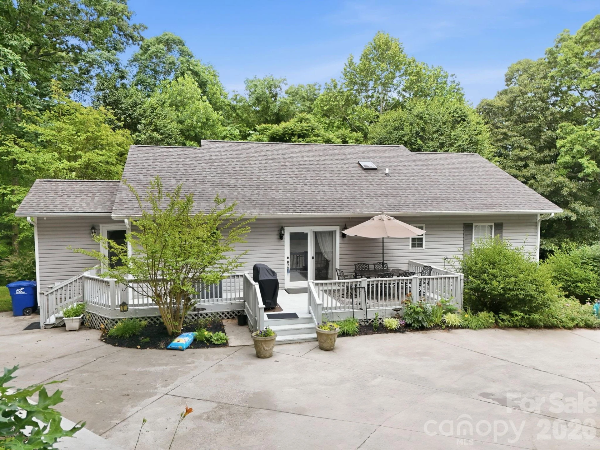 124 Lytle Cove Road - Photo 2