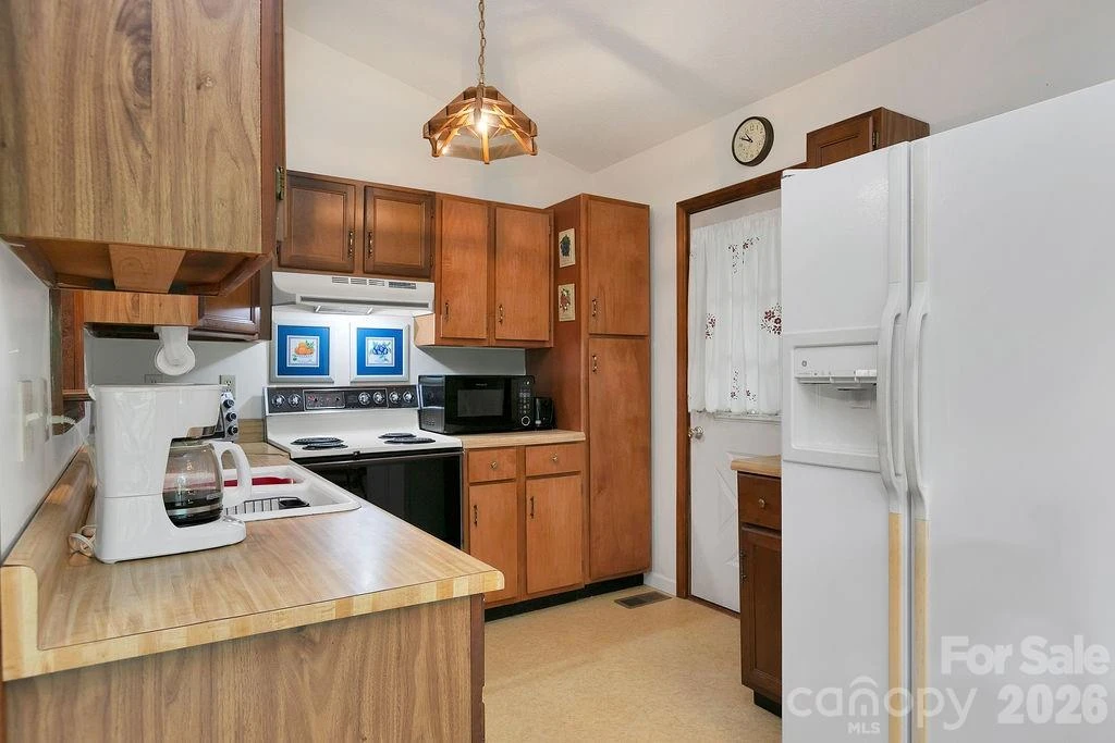 108 Easy Street - Photo 18