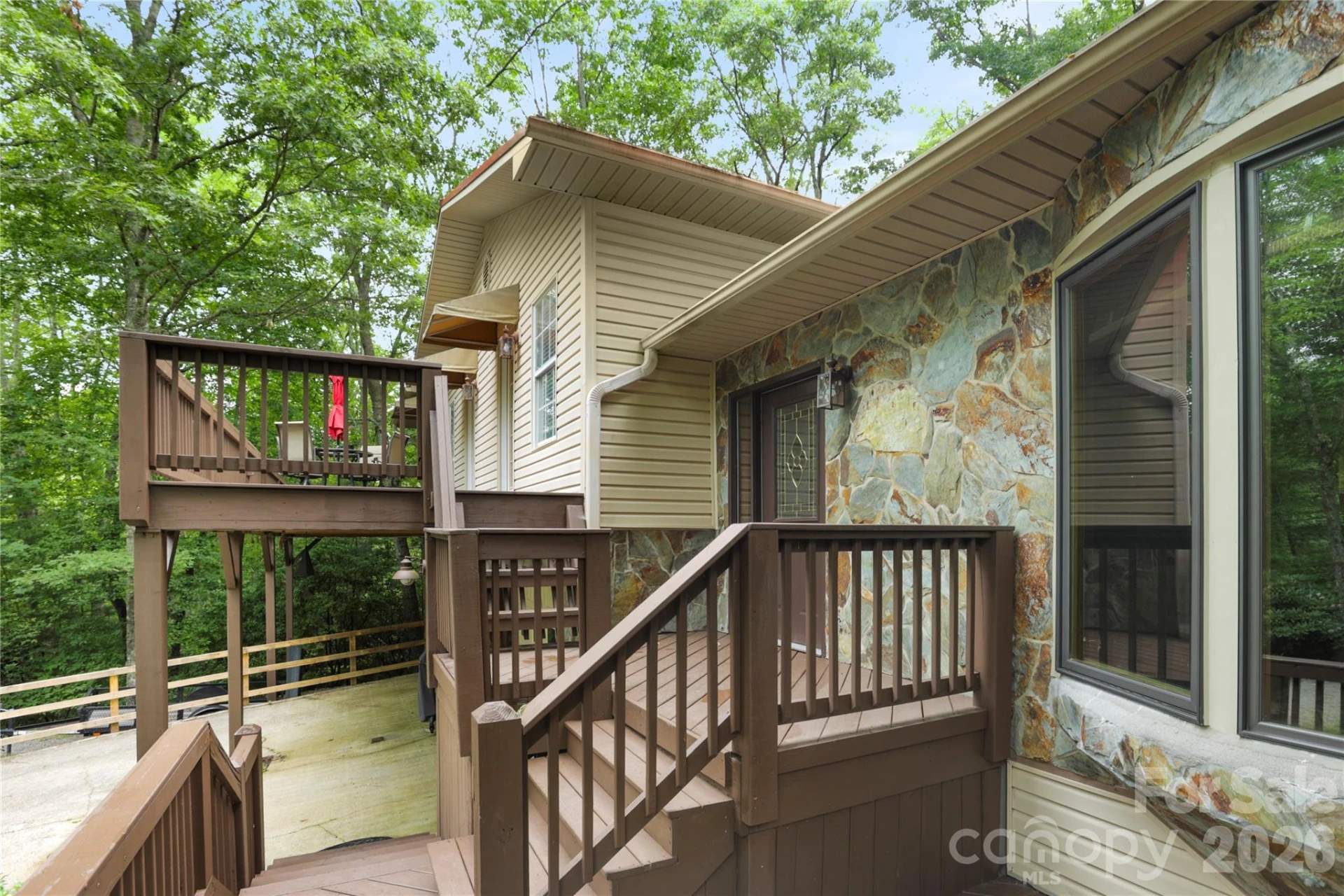 154 Hondah Boulevard - Photo 8