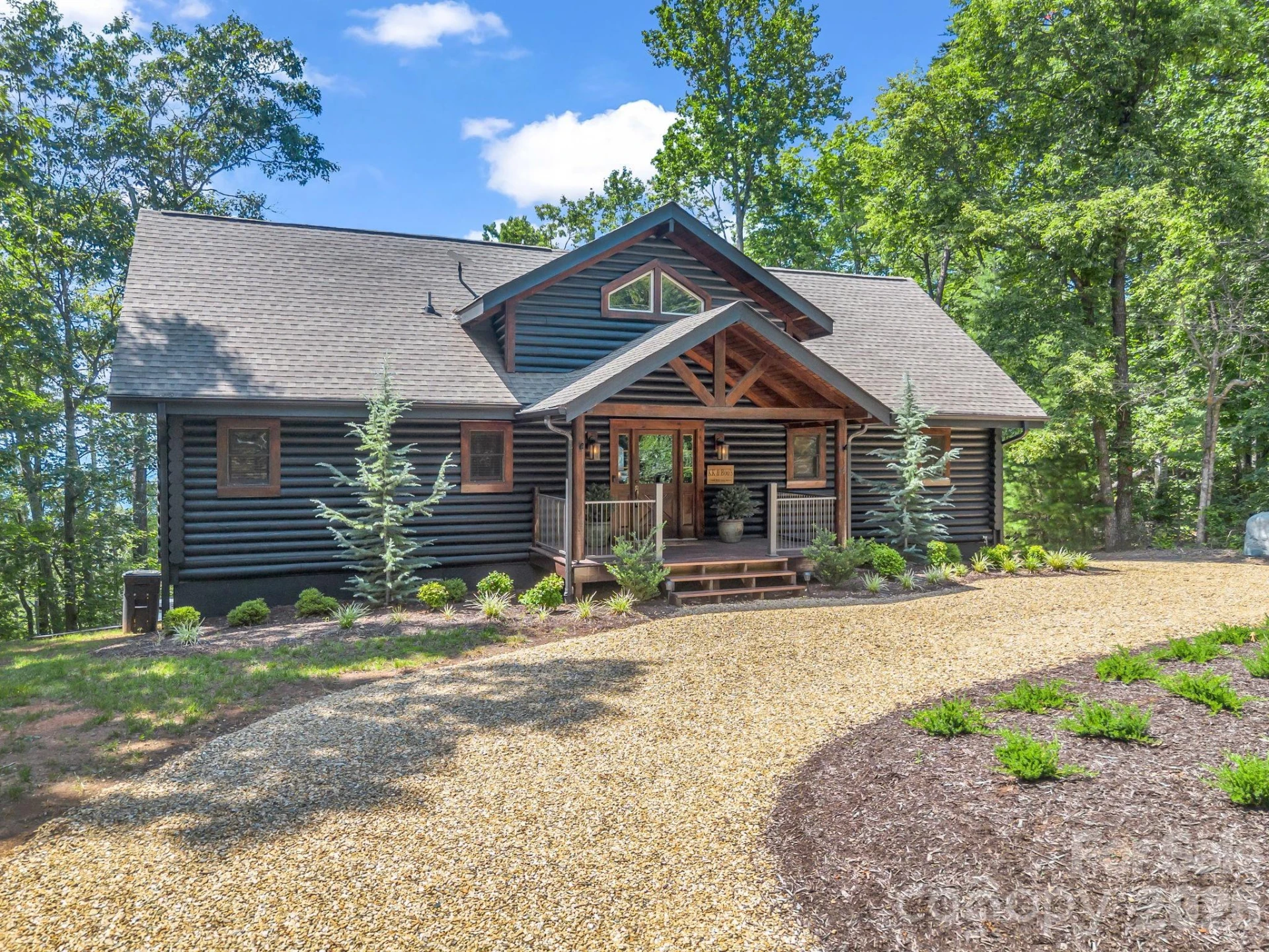 114 Sunset Drive - Photo 2