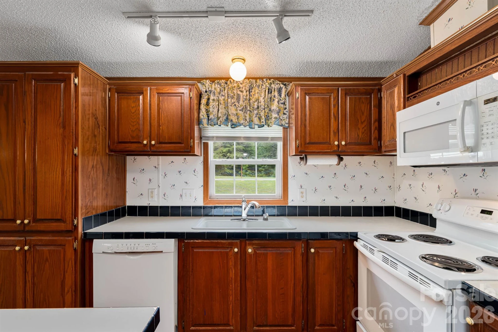 755 Fairview Loop - Photo 28