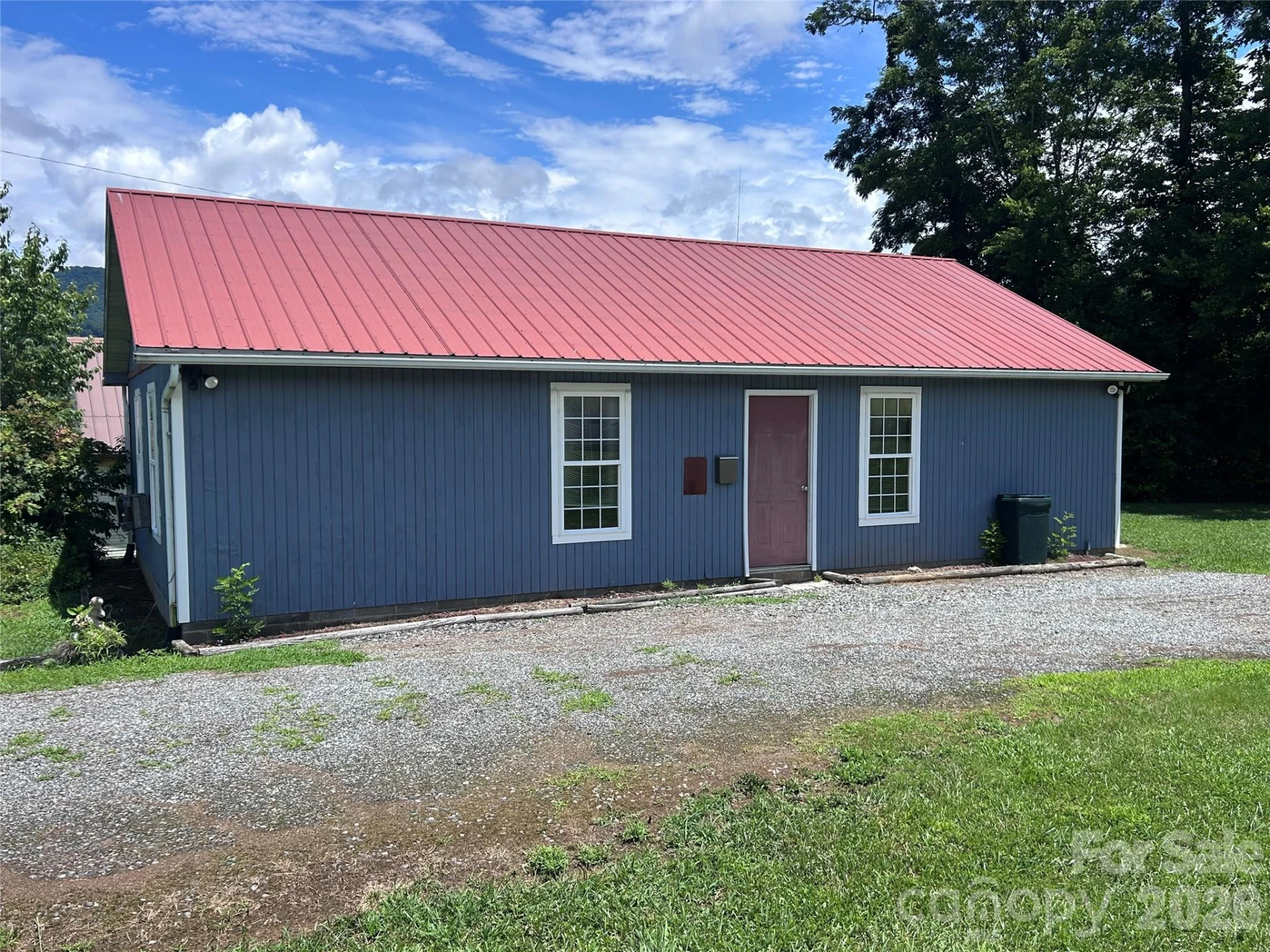 755 Fairview Loop - Photo 4