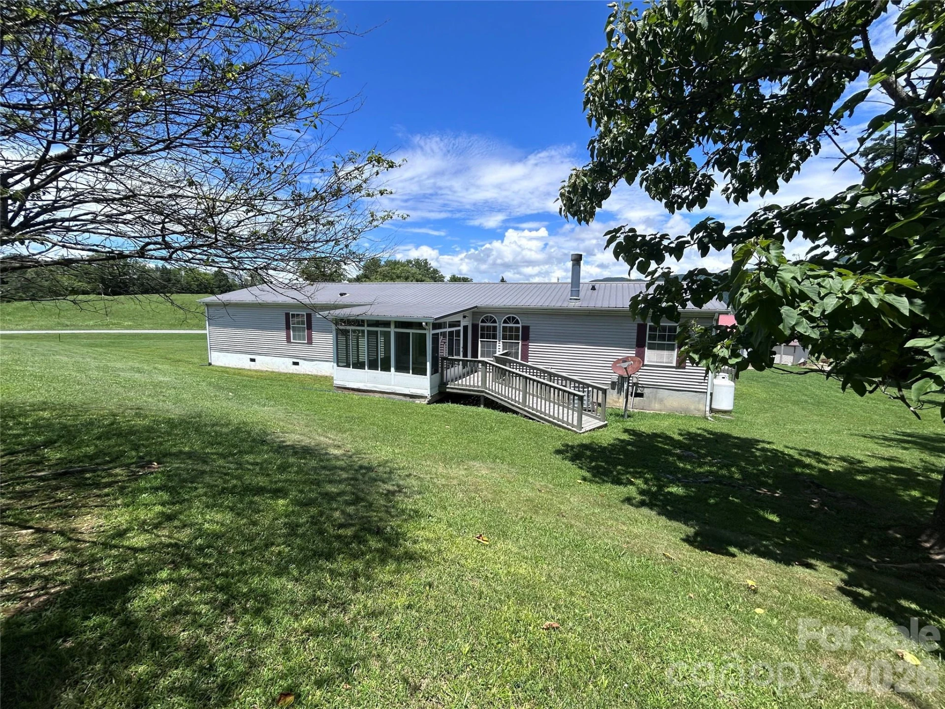 755 Fairview Loop - Photo 5