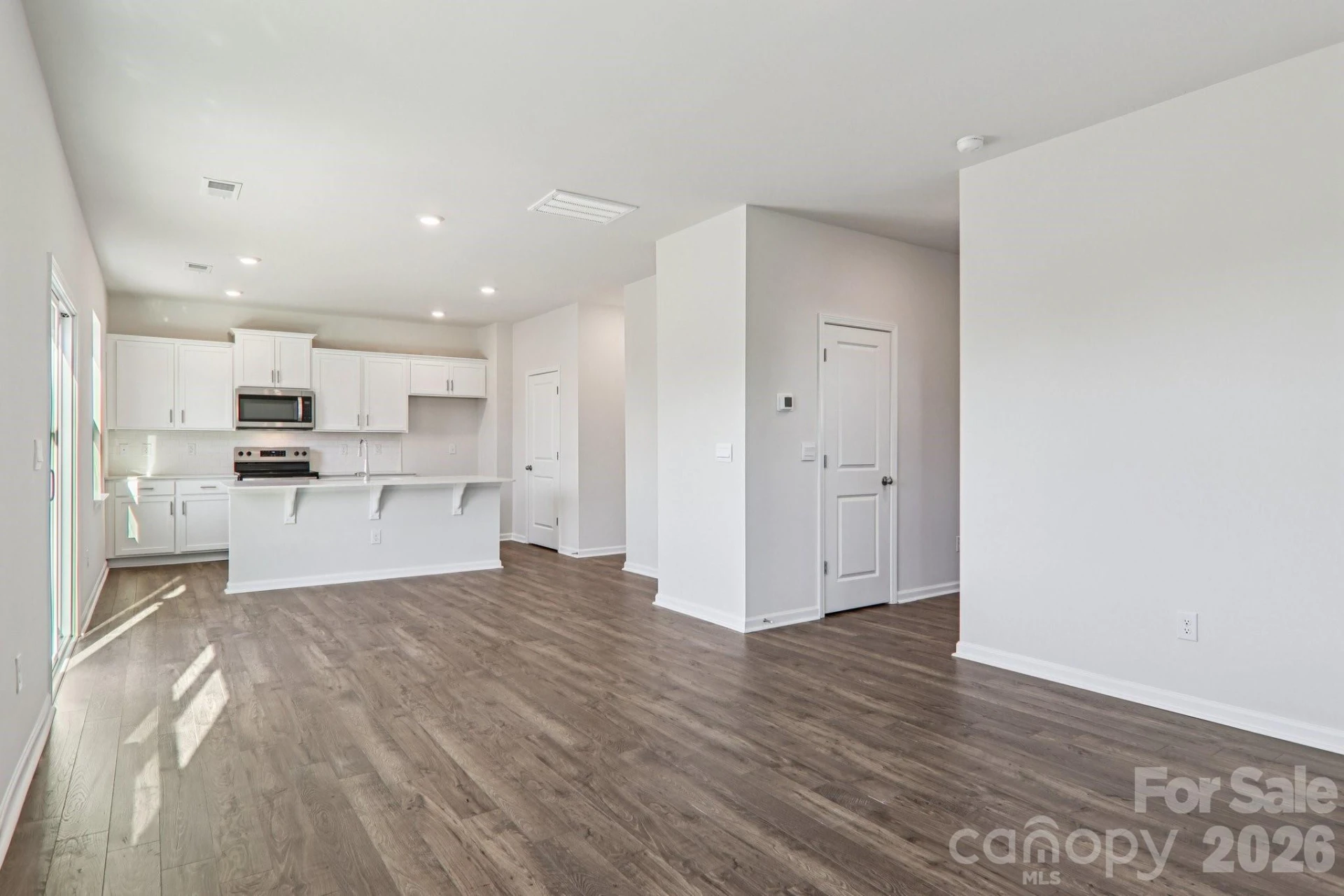 843 Adelston Lane - Photo 8