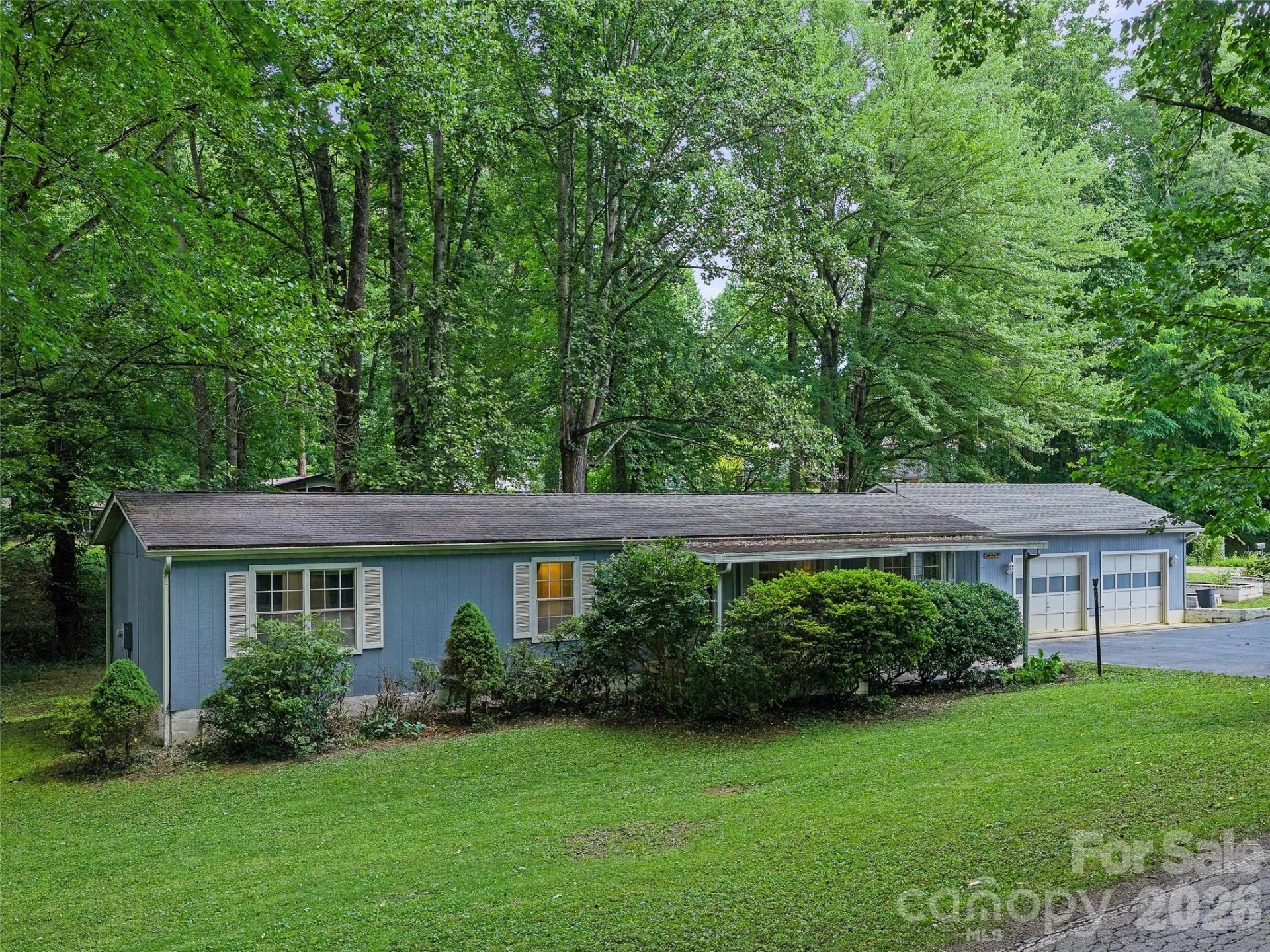 2 Lost Forest Drive - Photo 35