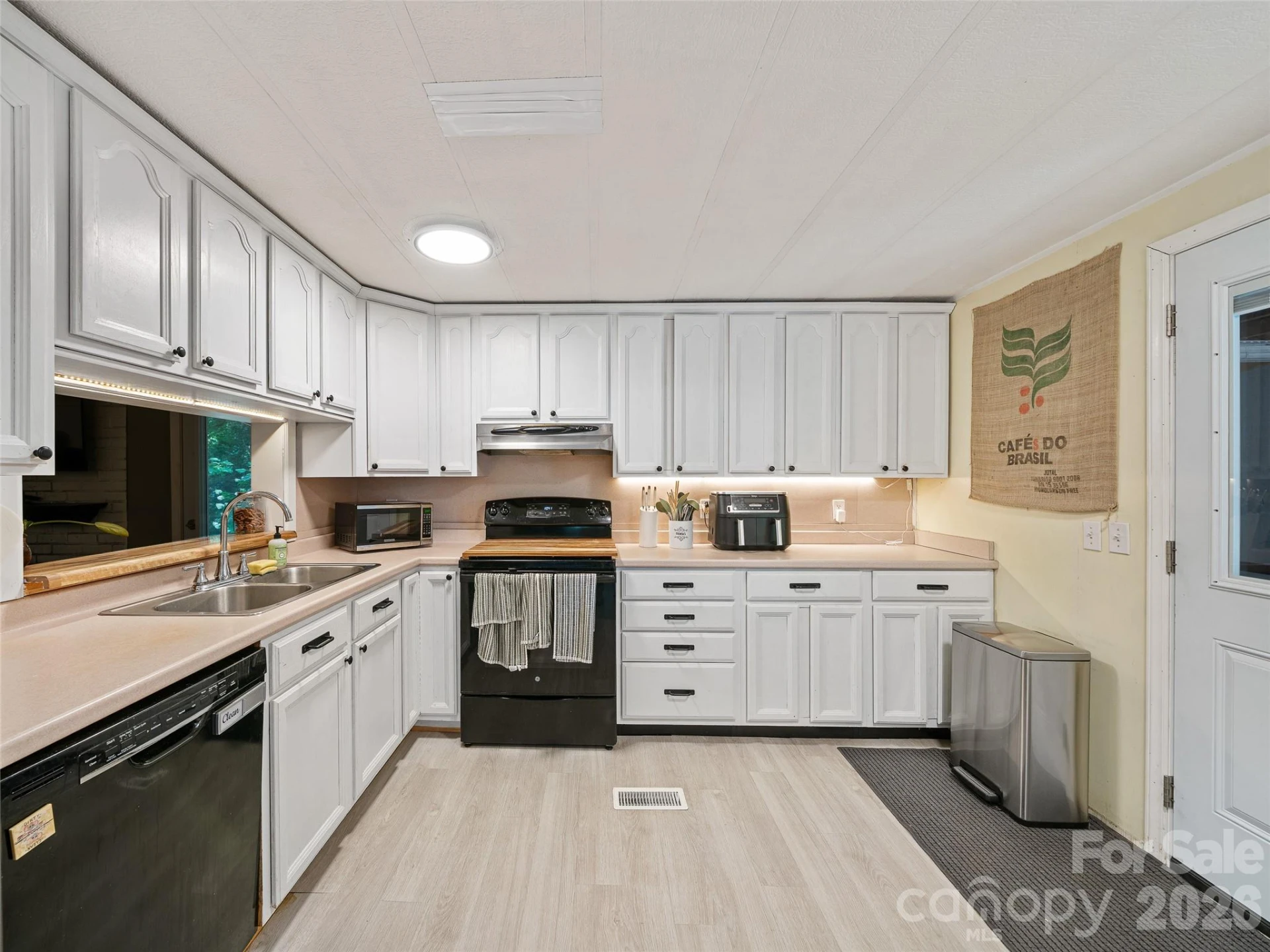 2 Lost Forest Drive - Photo 9