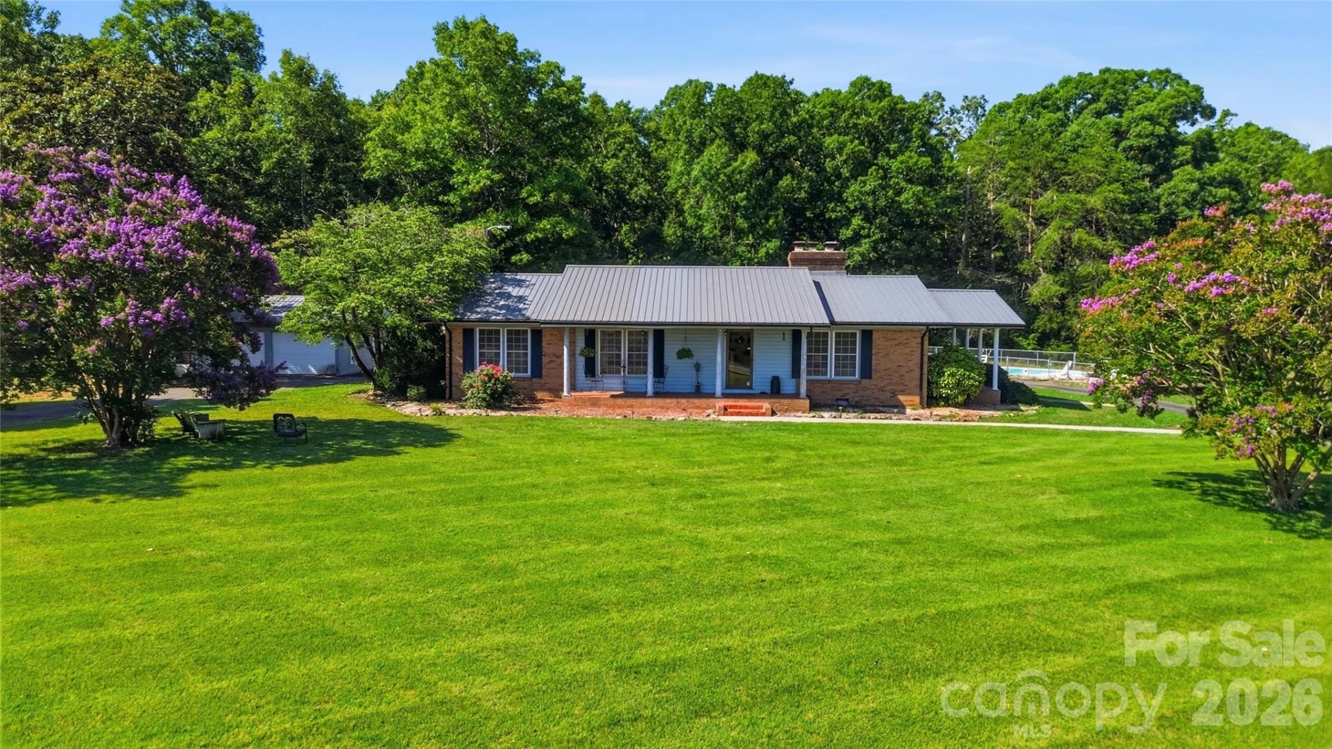 828 Ferry Road - Photo 2
