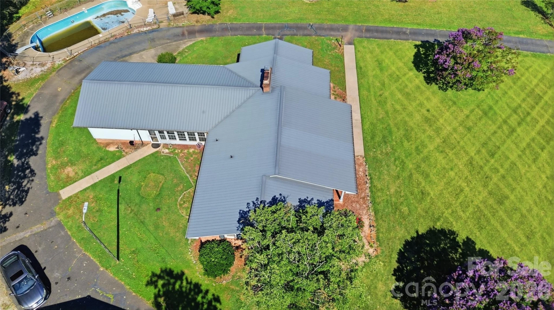 828 Ferry Road - Photo 4