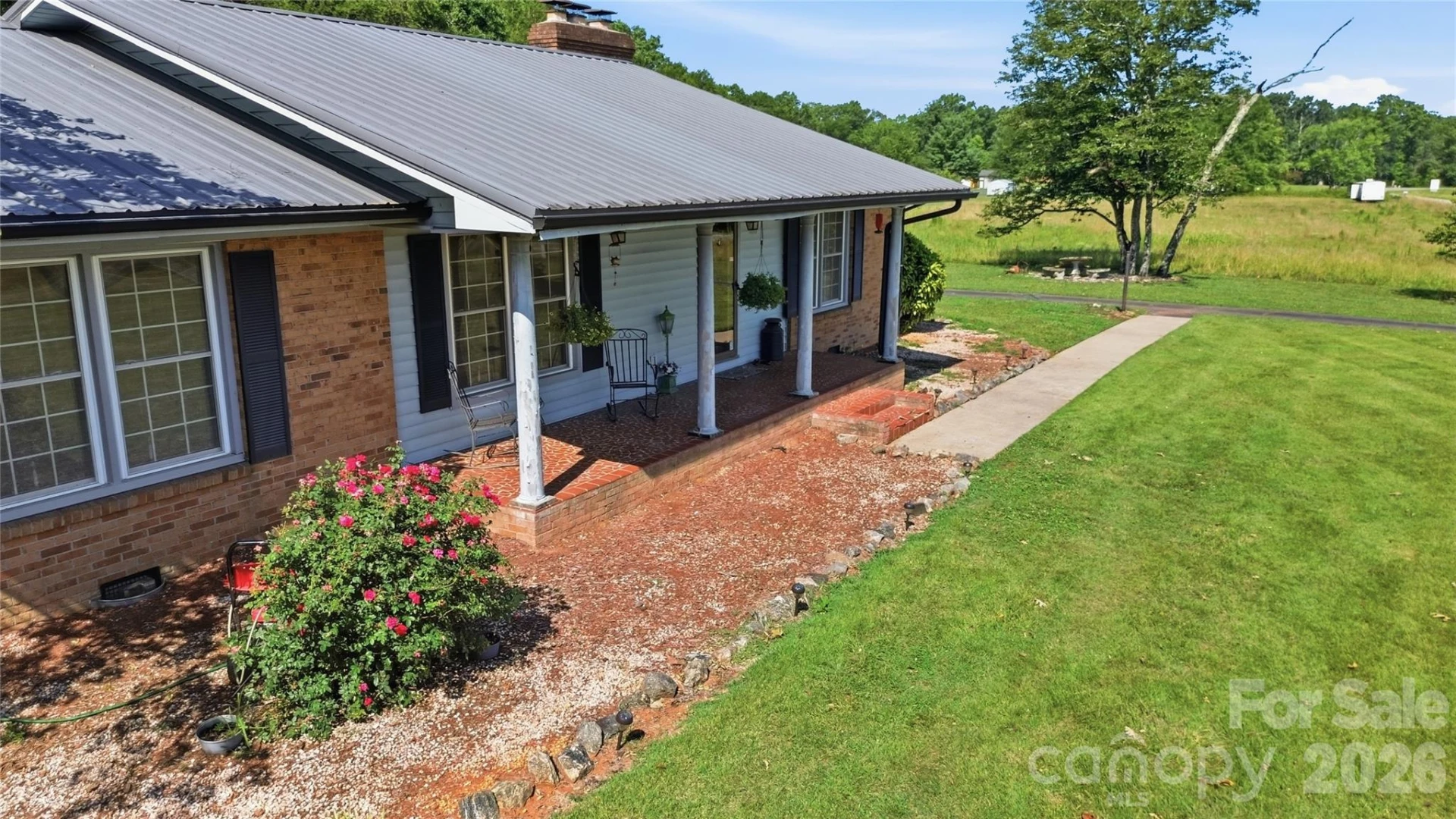 828 Ferry Road - Photo 5