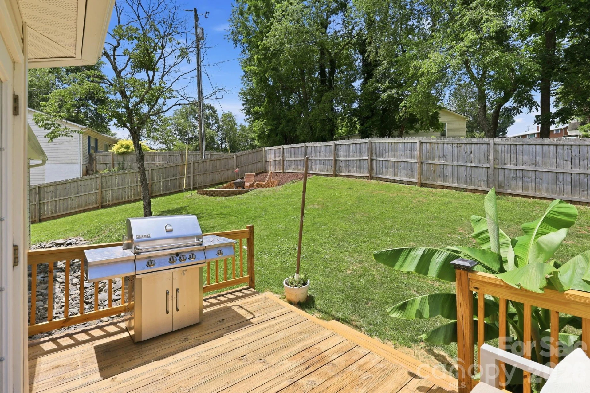 320 Meadowbrook Drive - Photo 4
