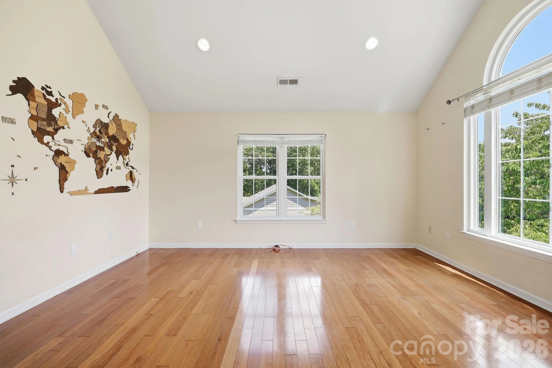 320 Meadowbrook Drive - Photo 10