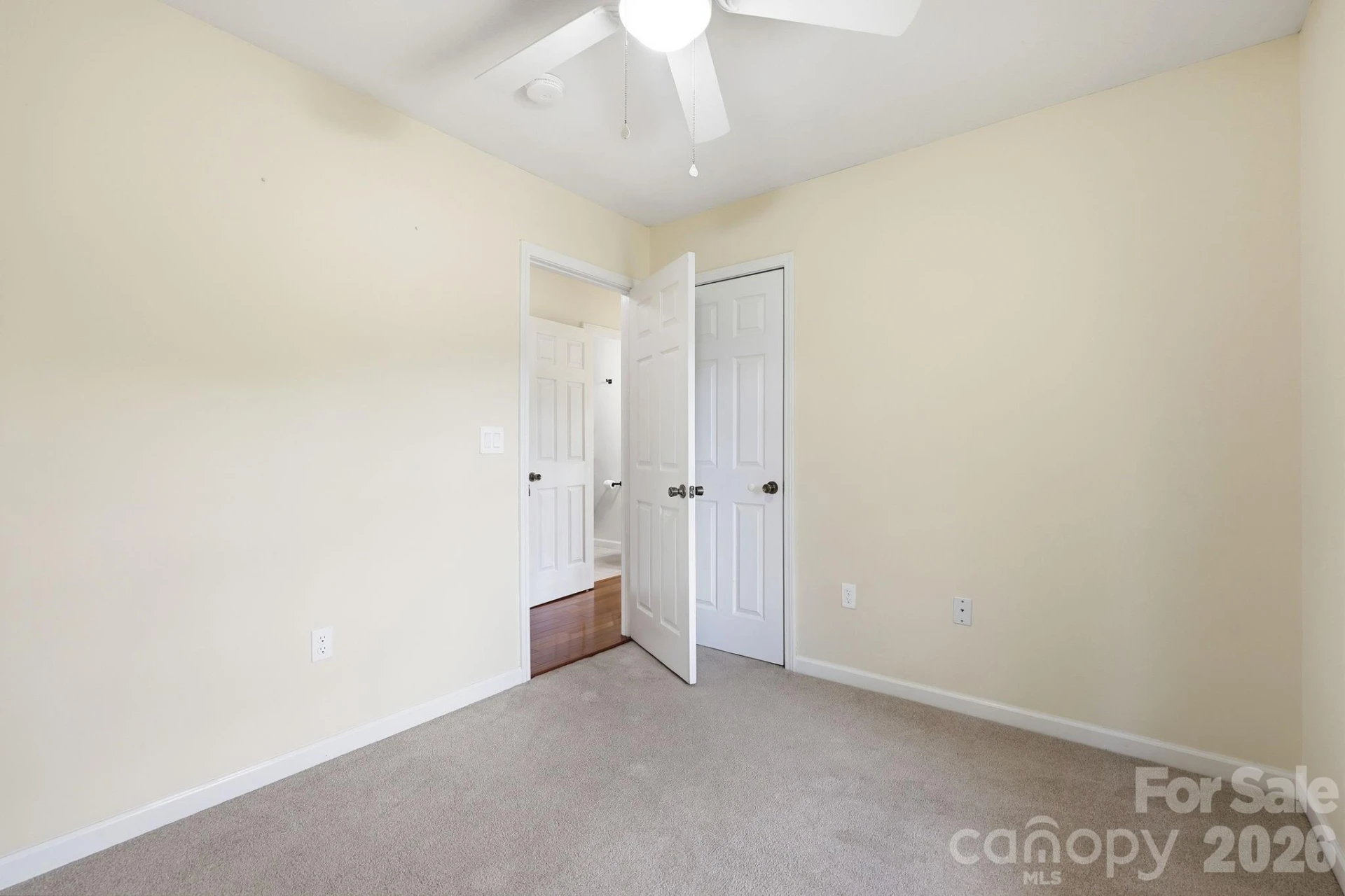 320 Meadowbrook Drive - Photo 16