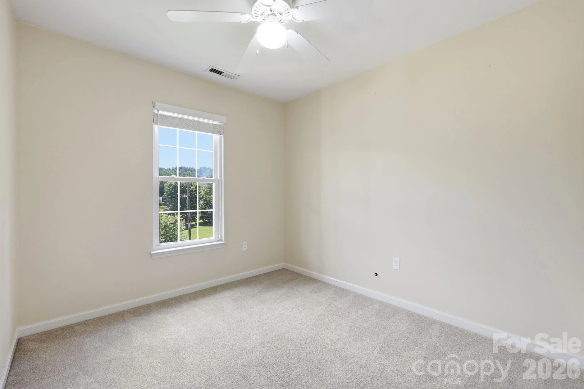 320 Meadowbrook Drive - Photo 17