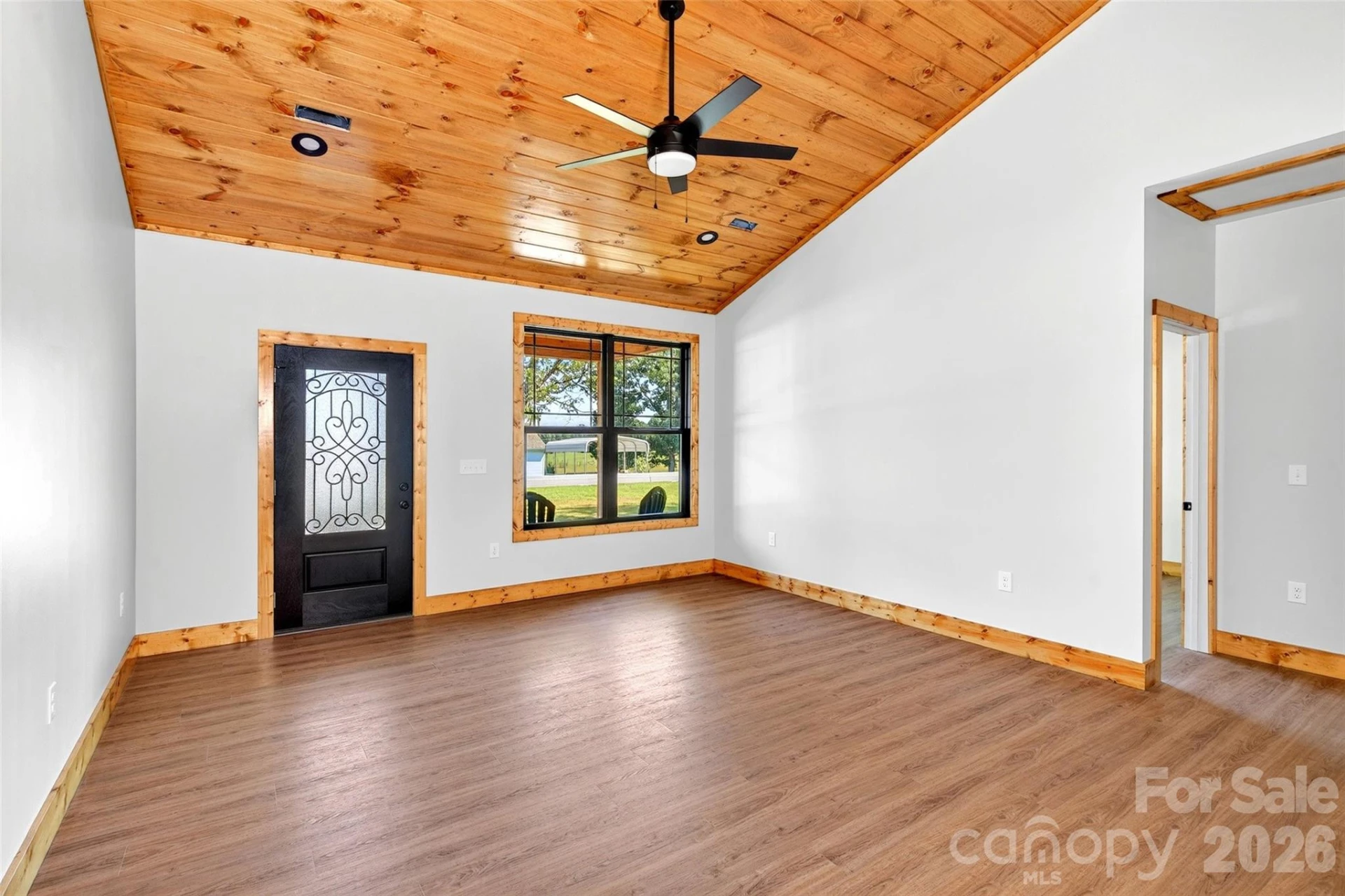 1652 Doggett Road - Photo 12