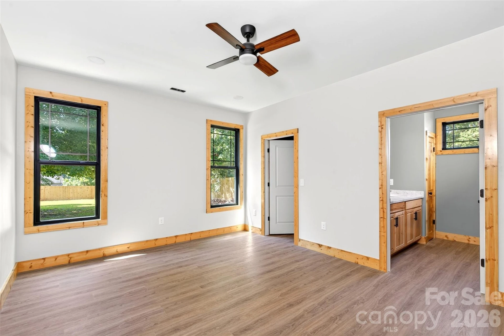 1652 Doggett Road - Photo 13