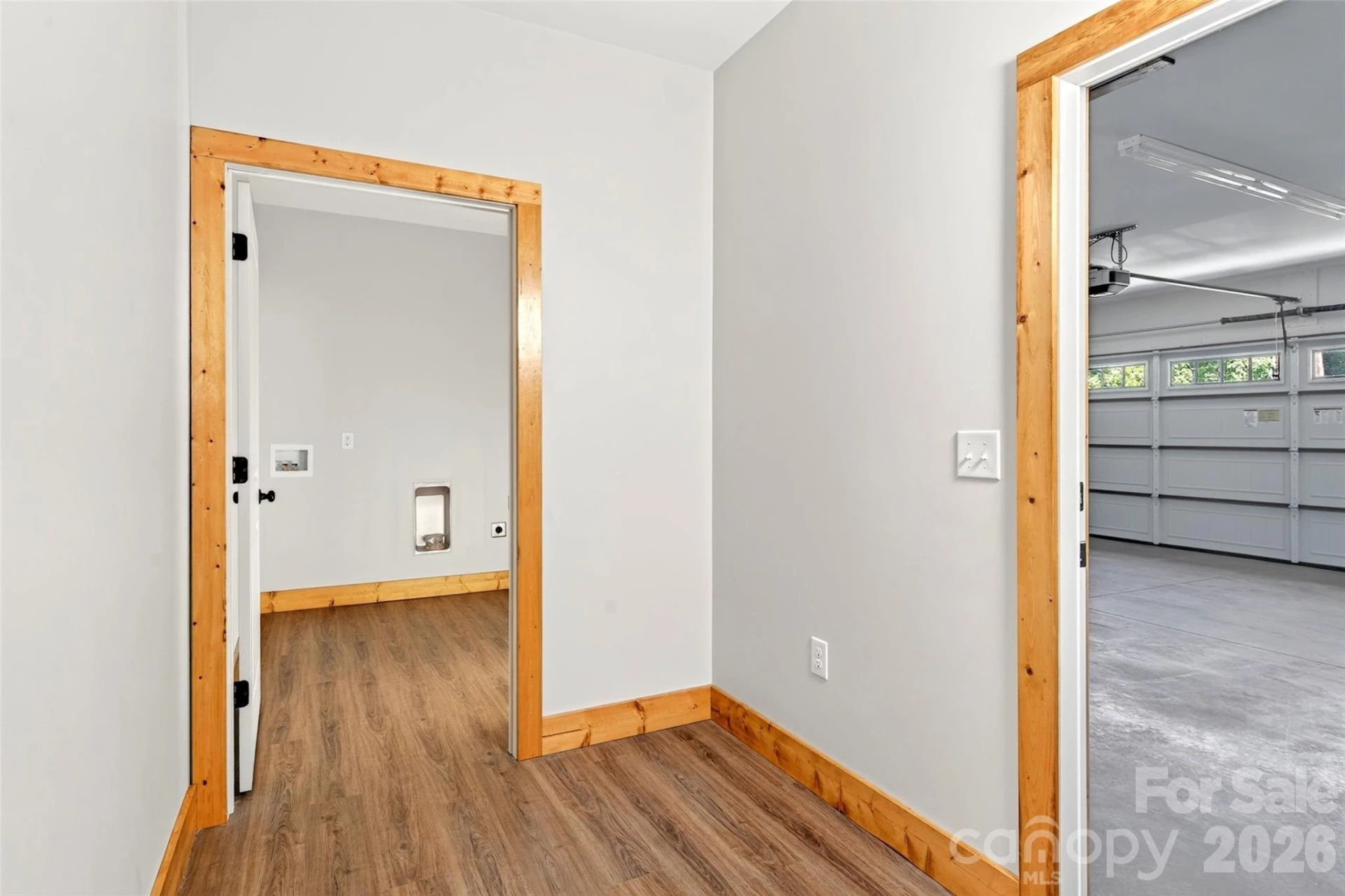 1652 Doggett Road - Photo 28