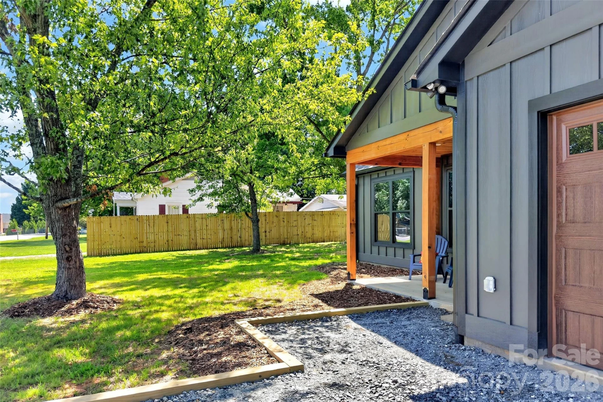 1652 Doggett Road - Photo 32