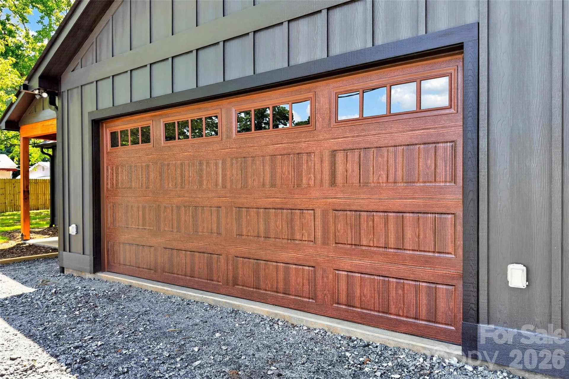 1652 Doggett Road - Photo 33