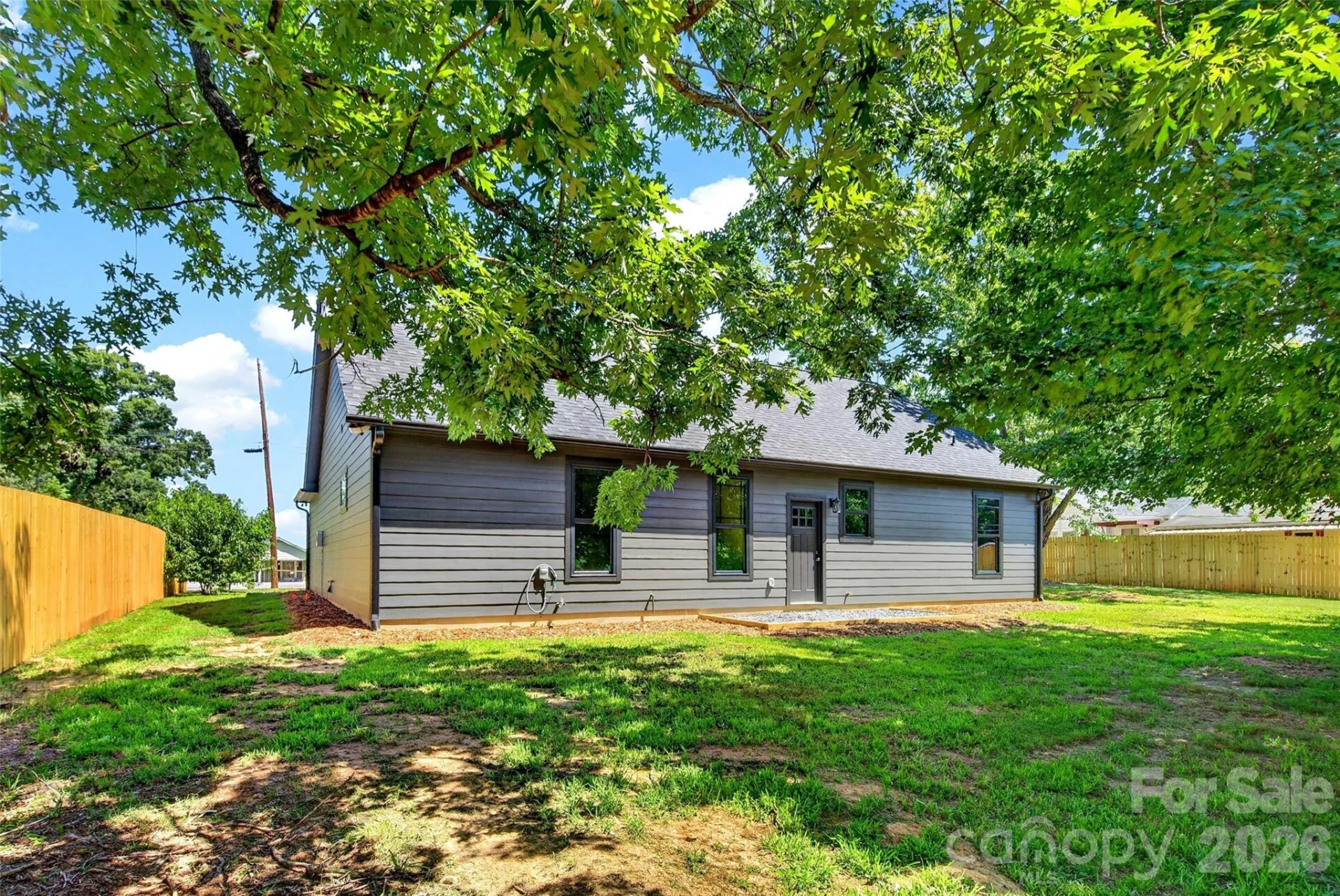 1652 Doggett Road - Photo 40