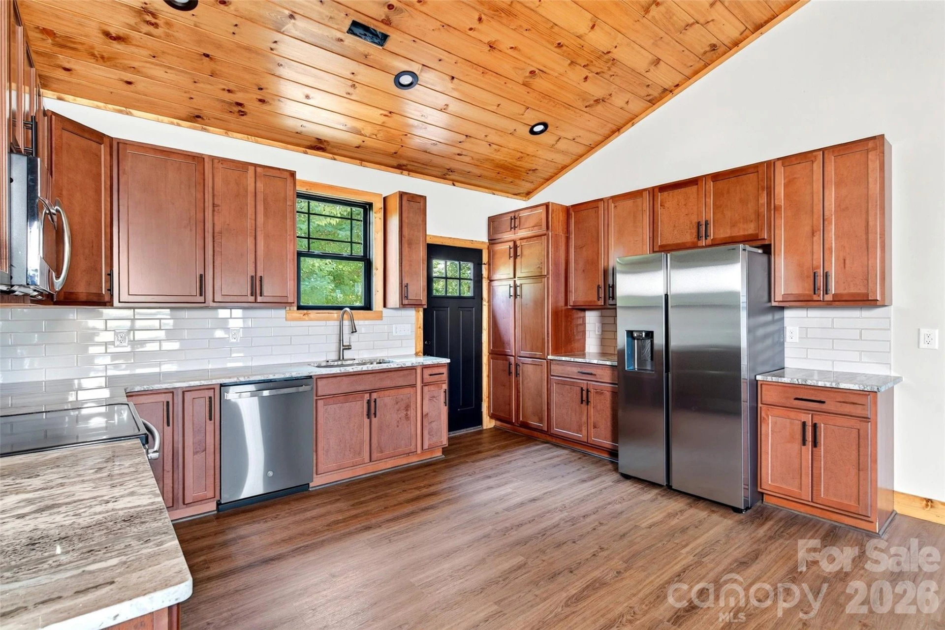 1652 Doggett Road - Photo 5