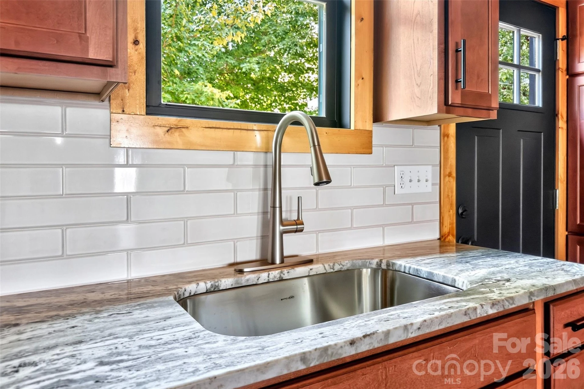 1652 Doggett Road - Photo 6