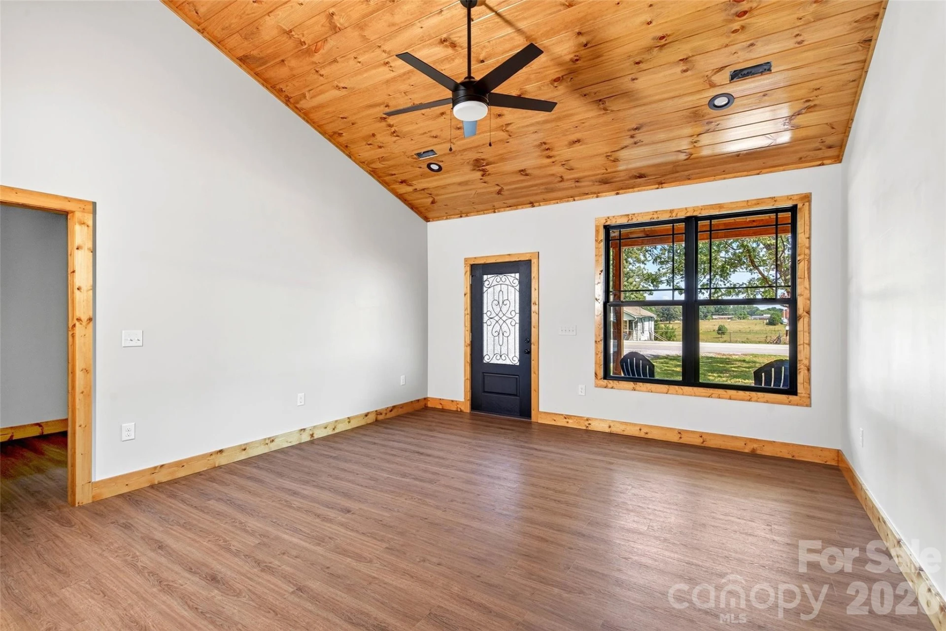 1652 Doggett Road - Photo 10
